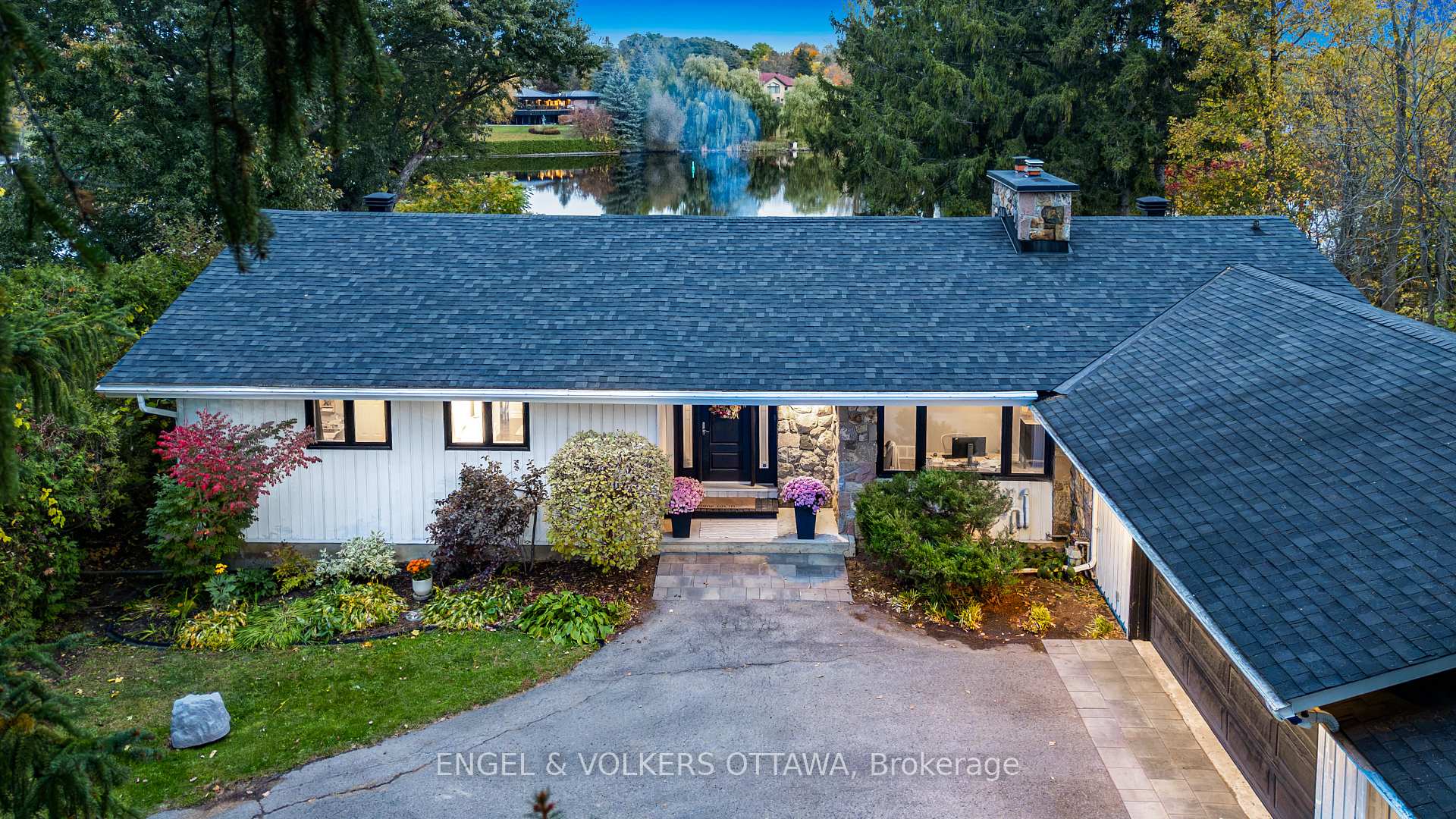 Photo 1 of 1073 Island View Drive, Ottawa, Manotick South to Roger Stevens — HOMEH