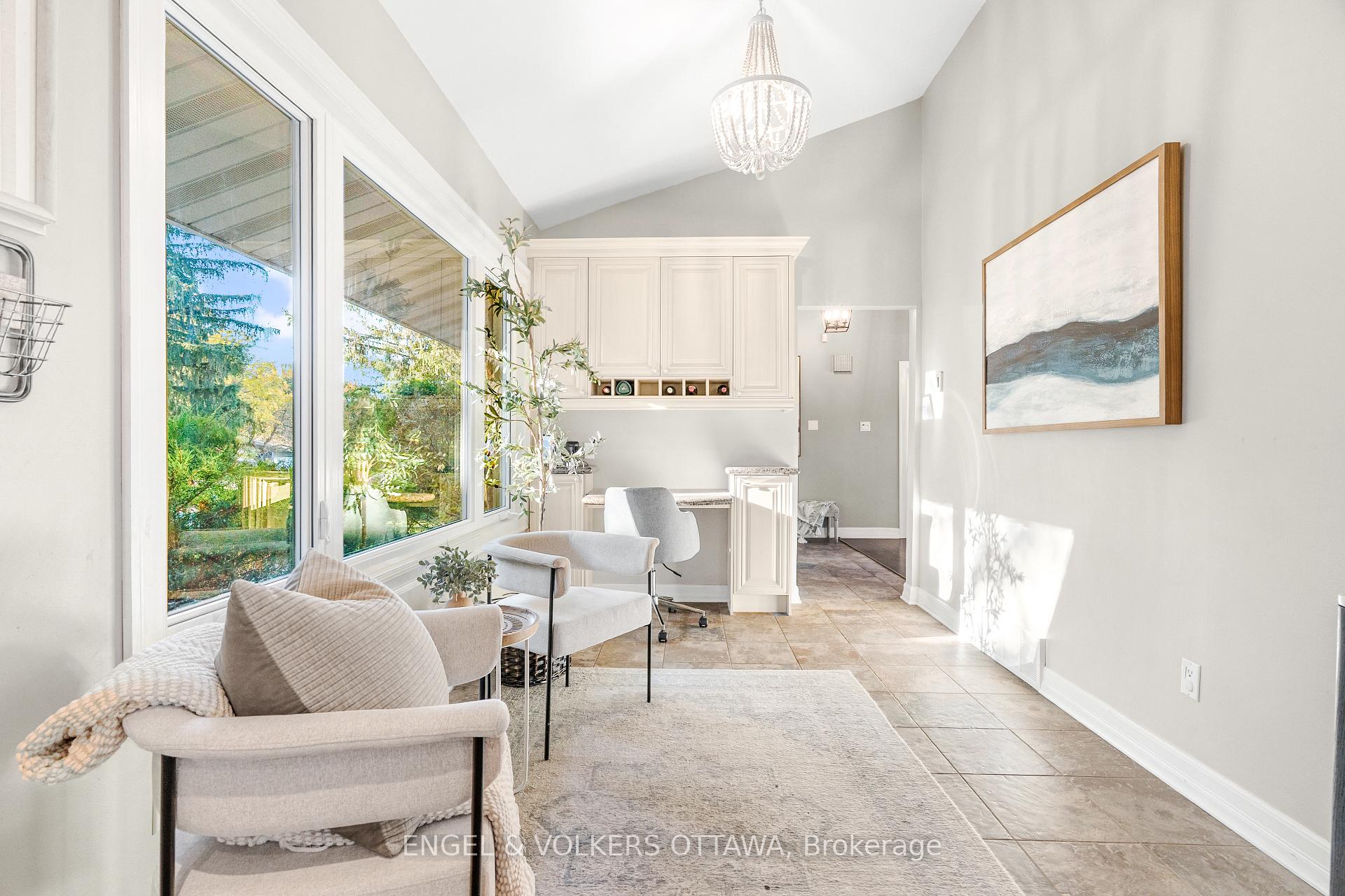 Photo 18 of 1073 Island View Drive, Ottawa, Manotick South to Roger Stevens — HOMEH