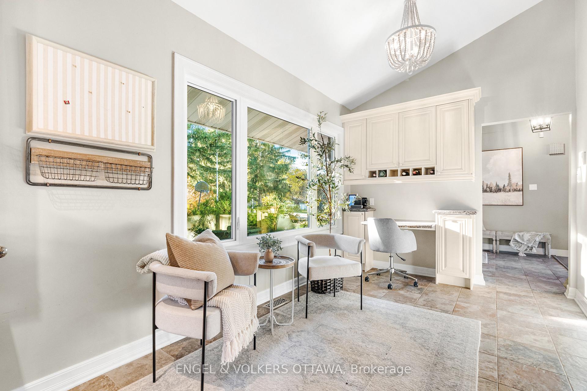 Photo 19 of 1073 Island View Drive, Ottawa, Manotick South to Roger Stevens — HOMEH