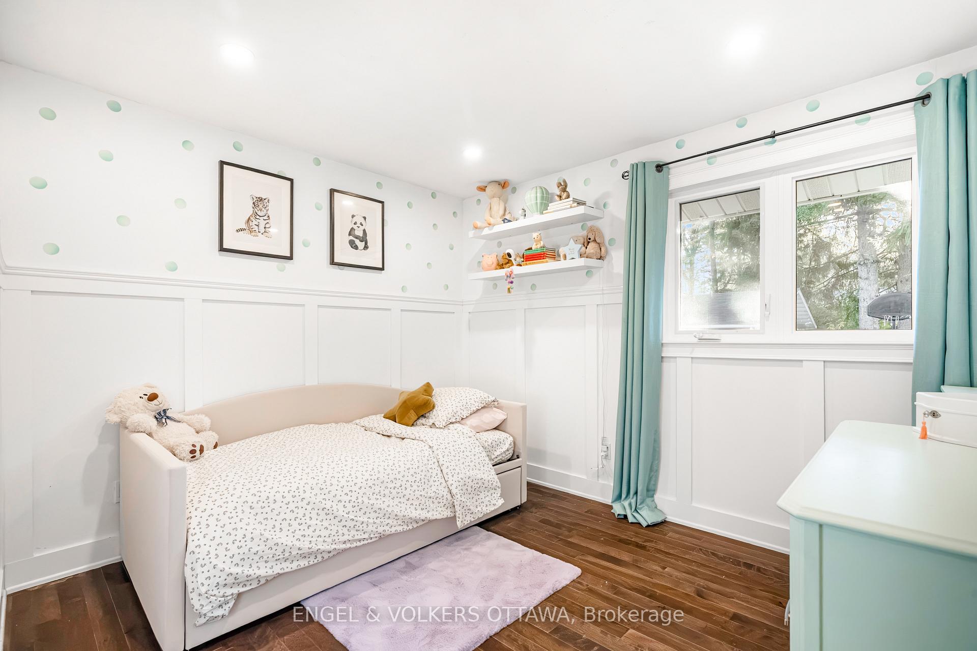 Photo 24 of 1073 Island View Drive, Ottawa, Manotick South to Roger Stevens — HOMEH