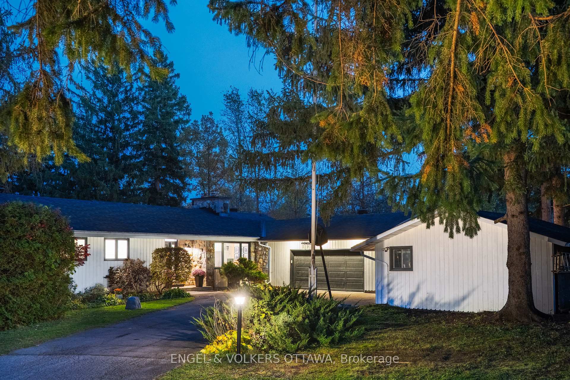 Photo 46 of 1073 Island View Drive, Ottawa, Manotick South to Roger Stevens — HOMEH