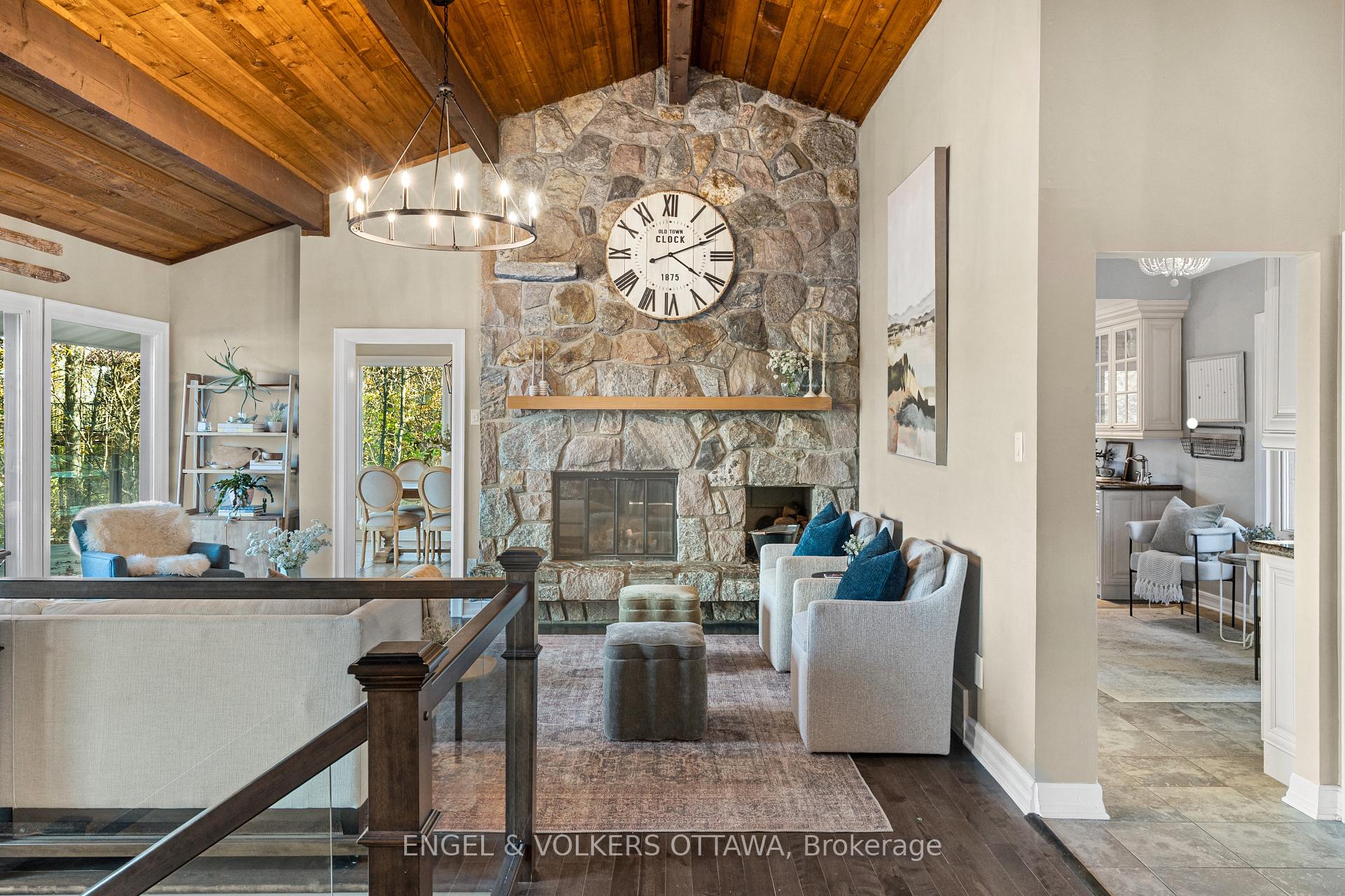 Photo 5 of 1073 Island View Drive, Ottawa, Manotick South to Roger Stevens — HOMEH