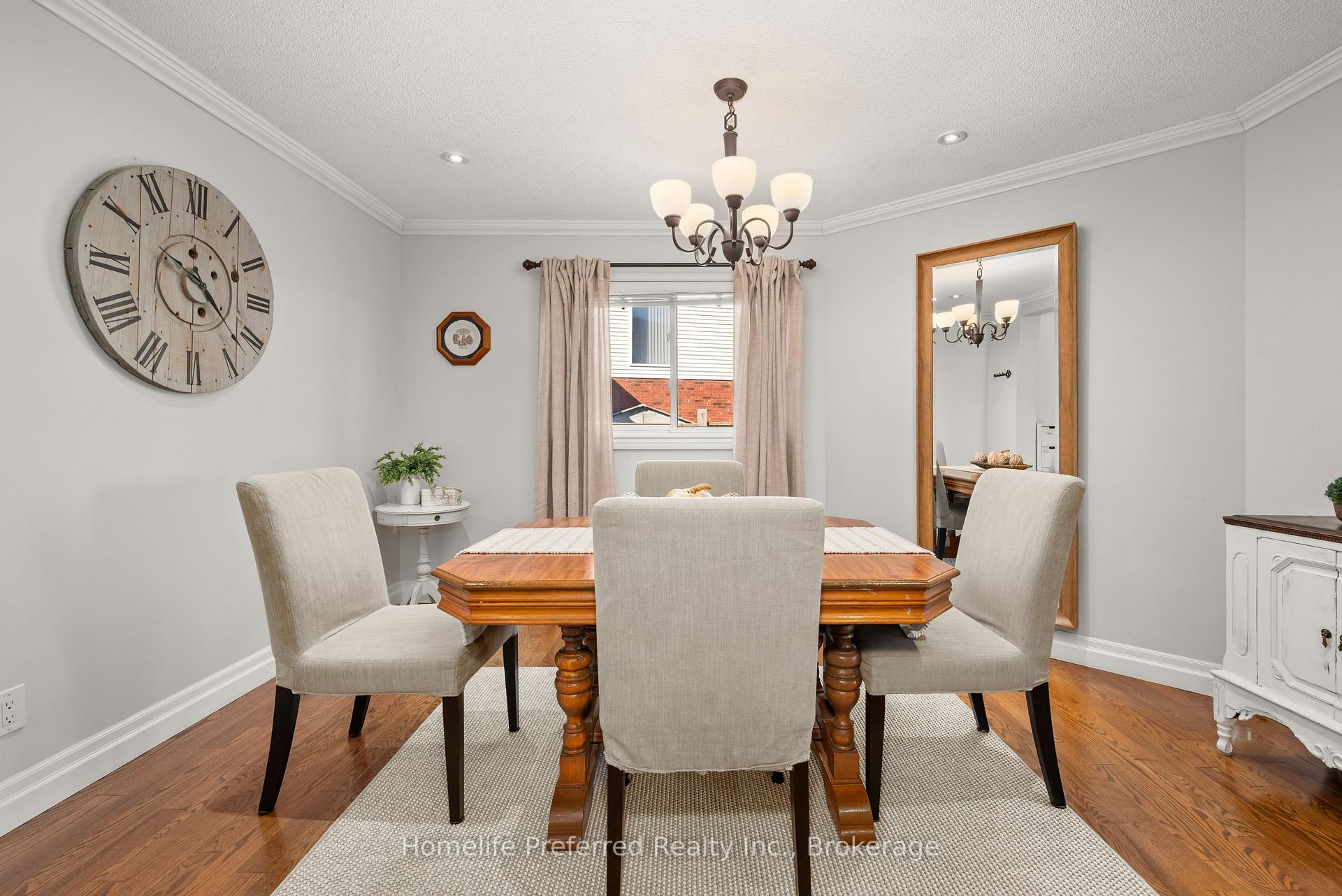 Photo 9 of 5 Souch Court, Clarington, Bowmanville — HOMEH
