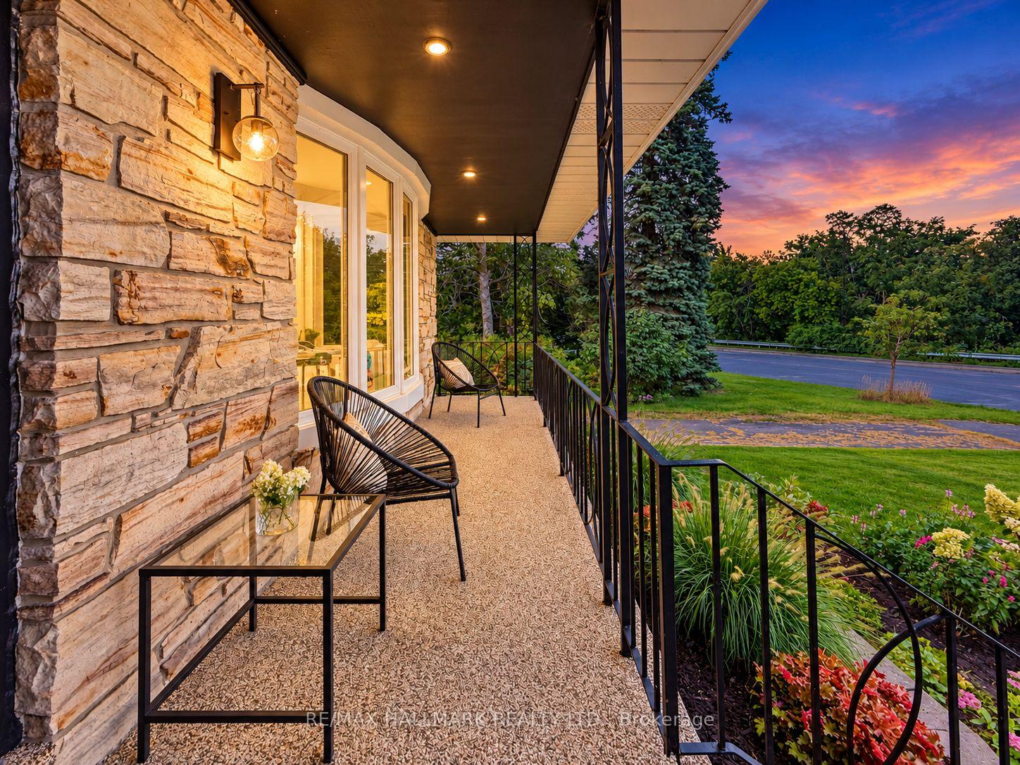 Photo 3 of 242 Beechgrove Drive, Scarborough, West Hill — HOMEH