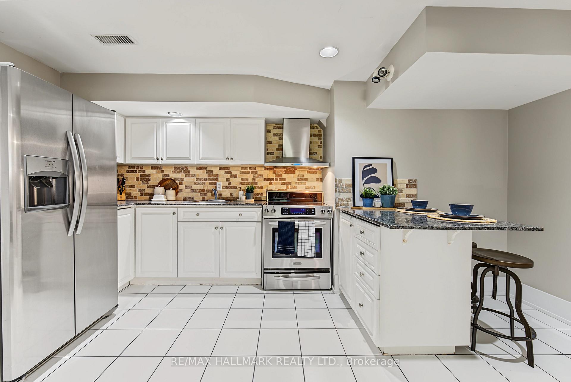 Photo 31 of 242 Beechgrove Drive, Scarborough, West Hill — HOMEH