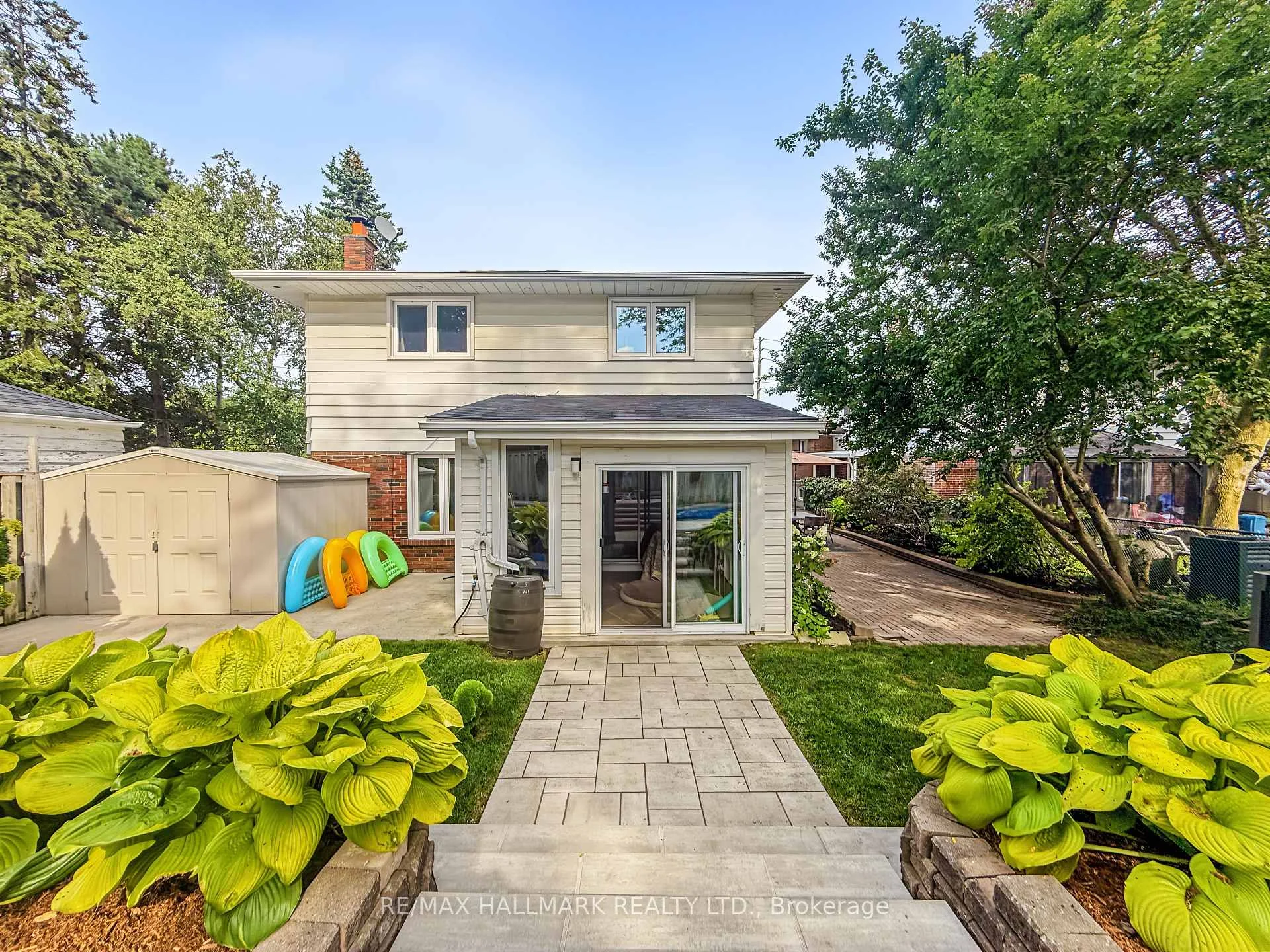 Photo 27 of 242 Beechgrove Drive, Scarborough, West Hill — HOMEH