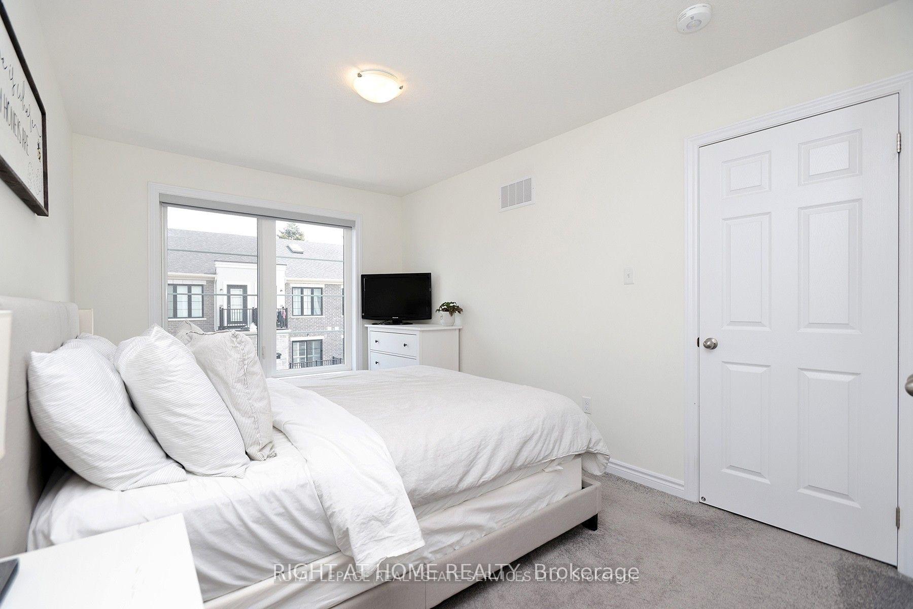 Photo 6 of Unit 40, 383 Dundas Street E, Hamilton, Waterdown — HOMEH