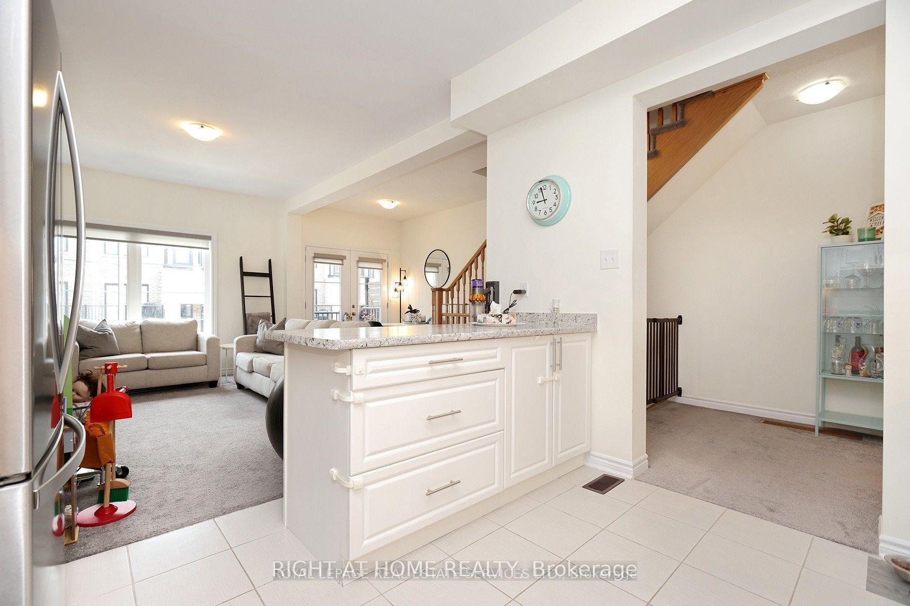 Photo 11 of Unit 40, 383 Dundas Street E, Hamilton, Waterdown — HOMEH