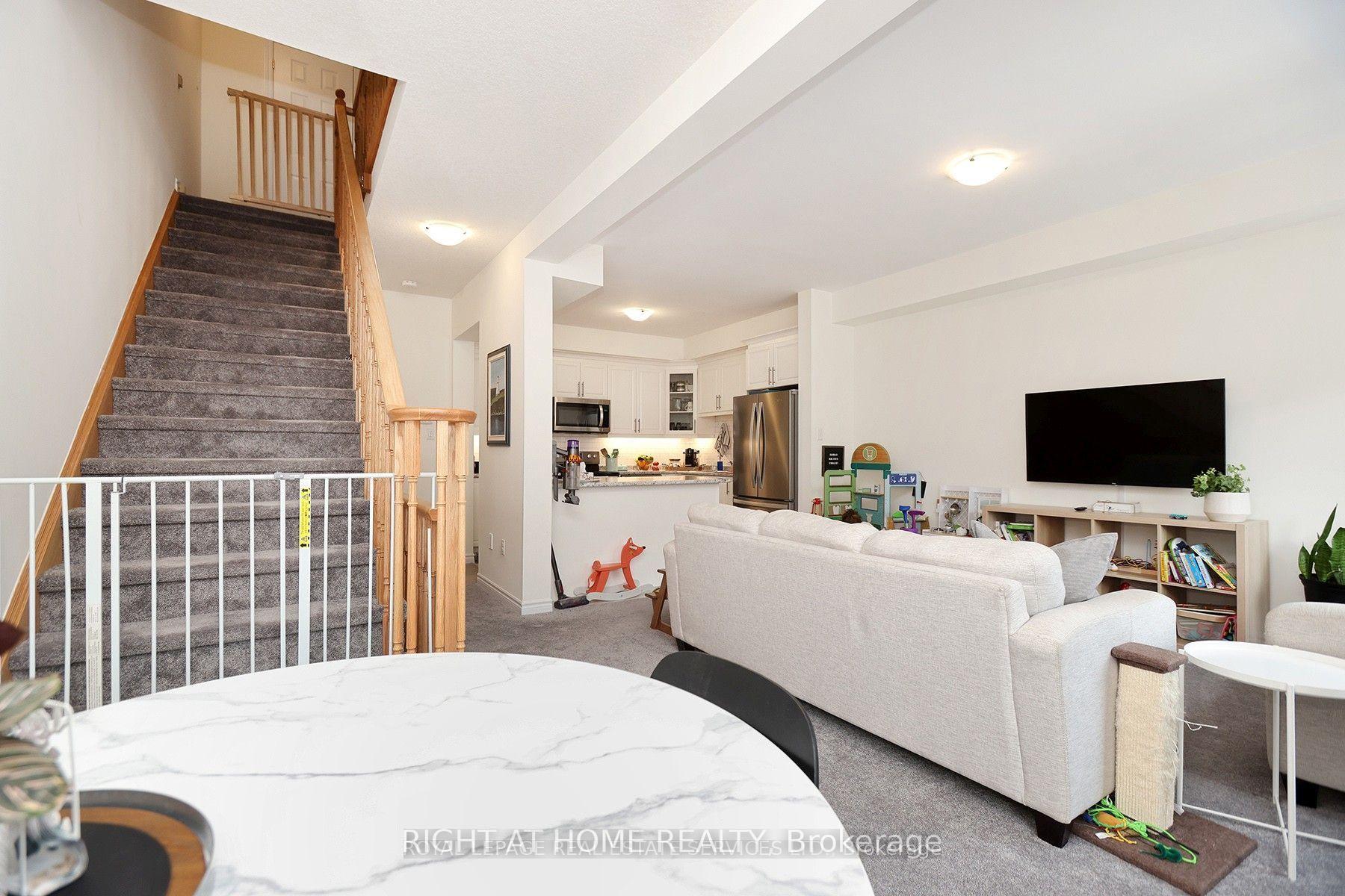 Photo 18 of Unit 40, 383 Dundas Street E, Hamilton, Waterdown — HOMEH