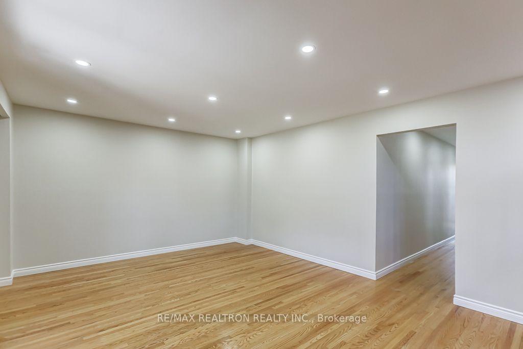 Photo 9 of 2 Littleleaf Drive, Scarborough, Malvern — HOMEH