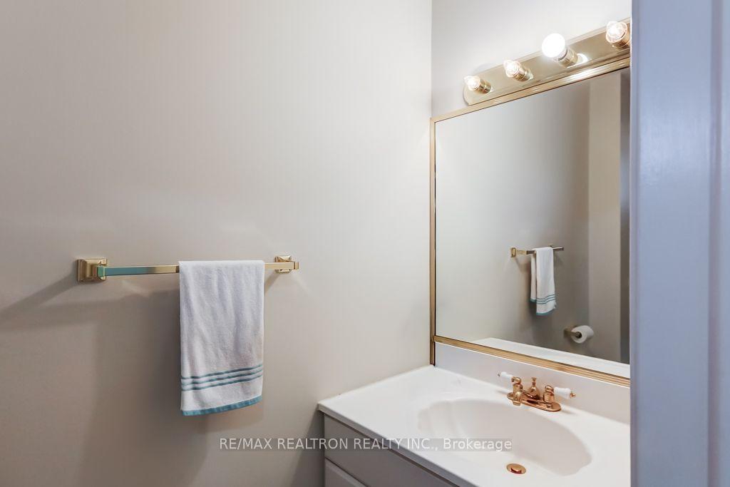 Photo 18 of 2 Littleleaf Drive, Scarborough, Malvern — HOMEH