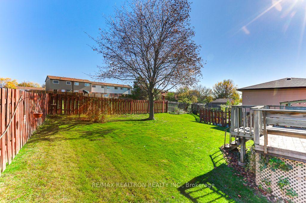 Photo 34 of 2 Littleleaf Drive, Scarborough, Malvern — HOMEH
