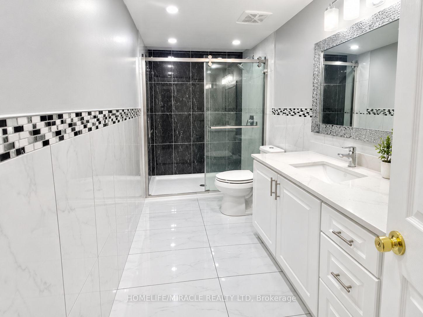 Photo 5 of 32 Copeland Road, Brampton, Fletcher's West — HOMEH