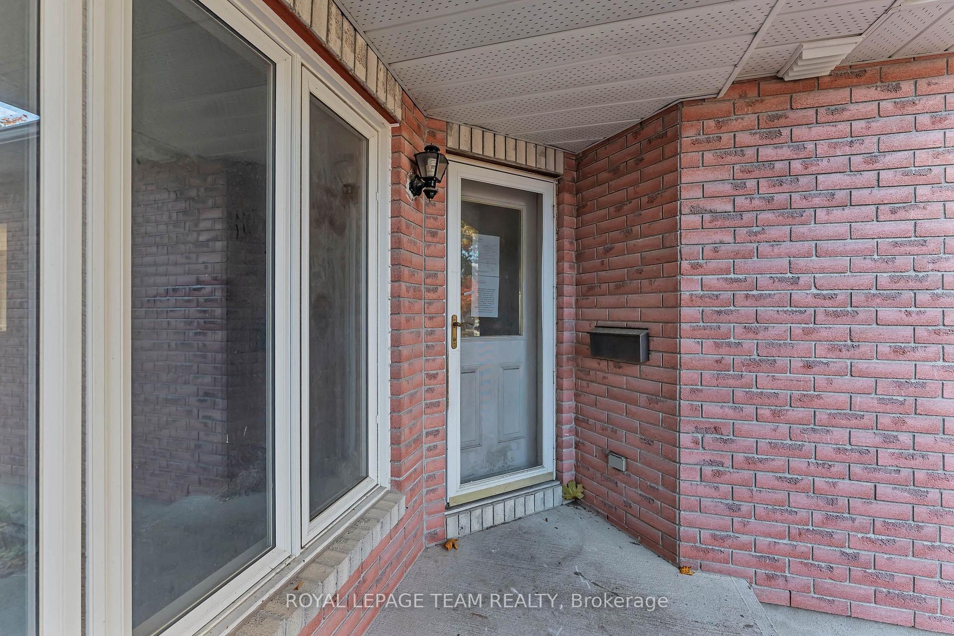Photo 4 of 769 Nesting Way, Ottawa, Fallingbrook/Gardenway South — HOMEH