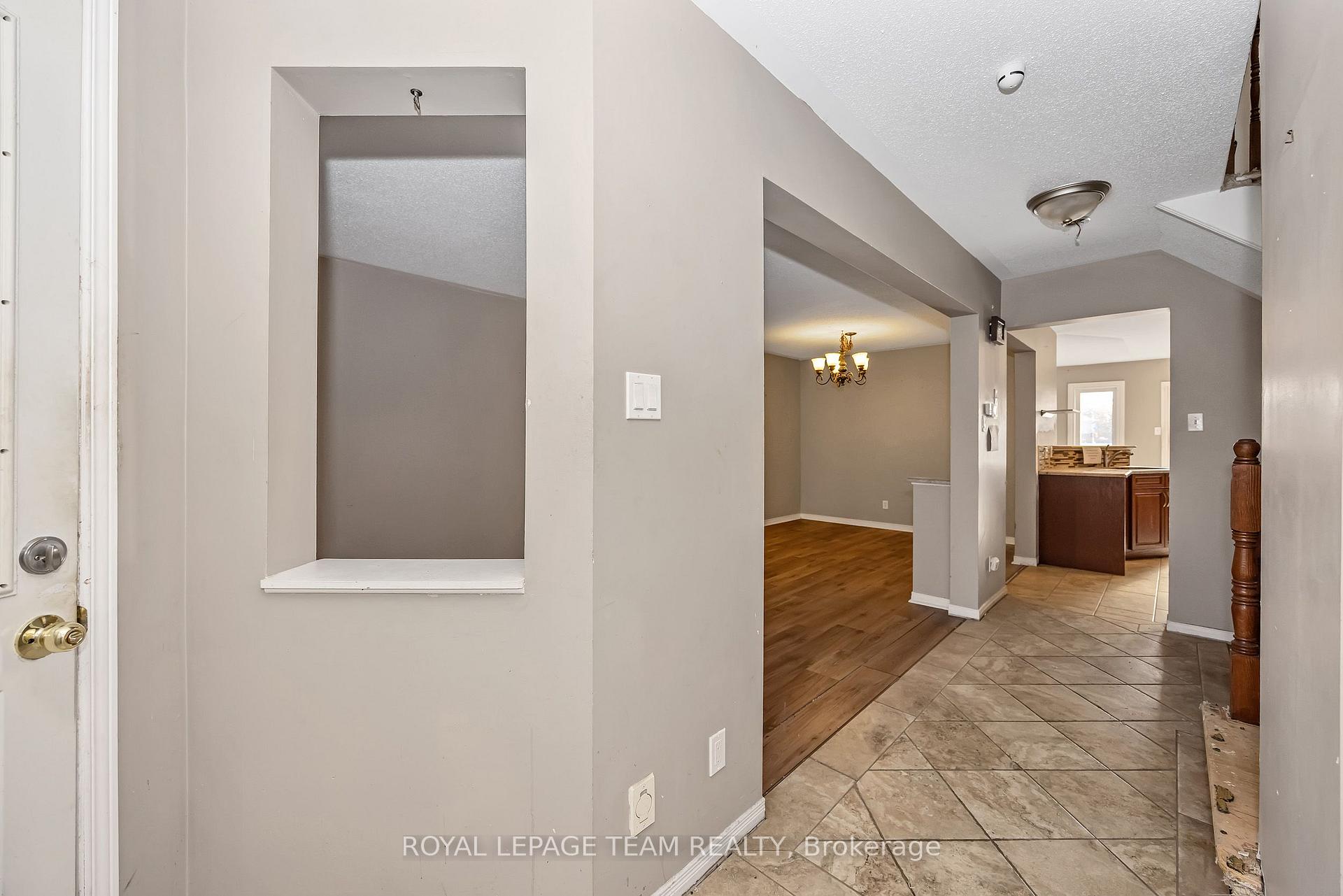 Photo 6 of 769 Nesting Way, Ottawa, Fallingbrook/Gardenway South — HOMEH