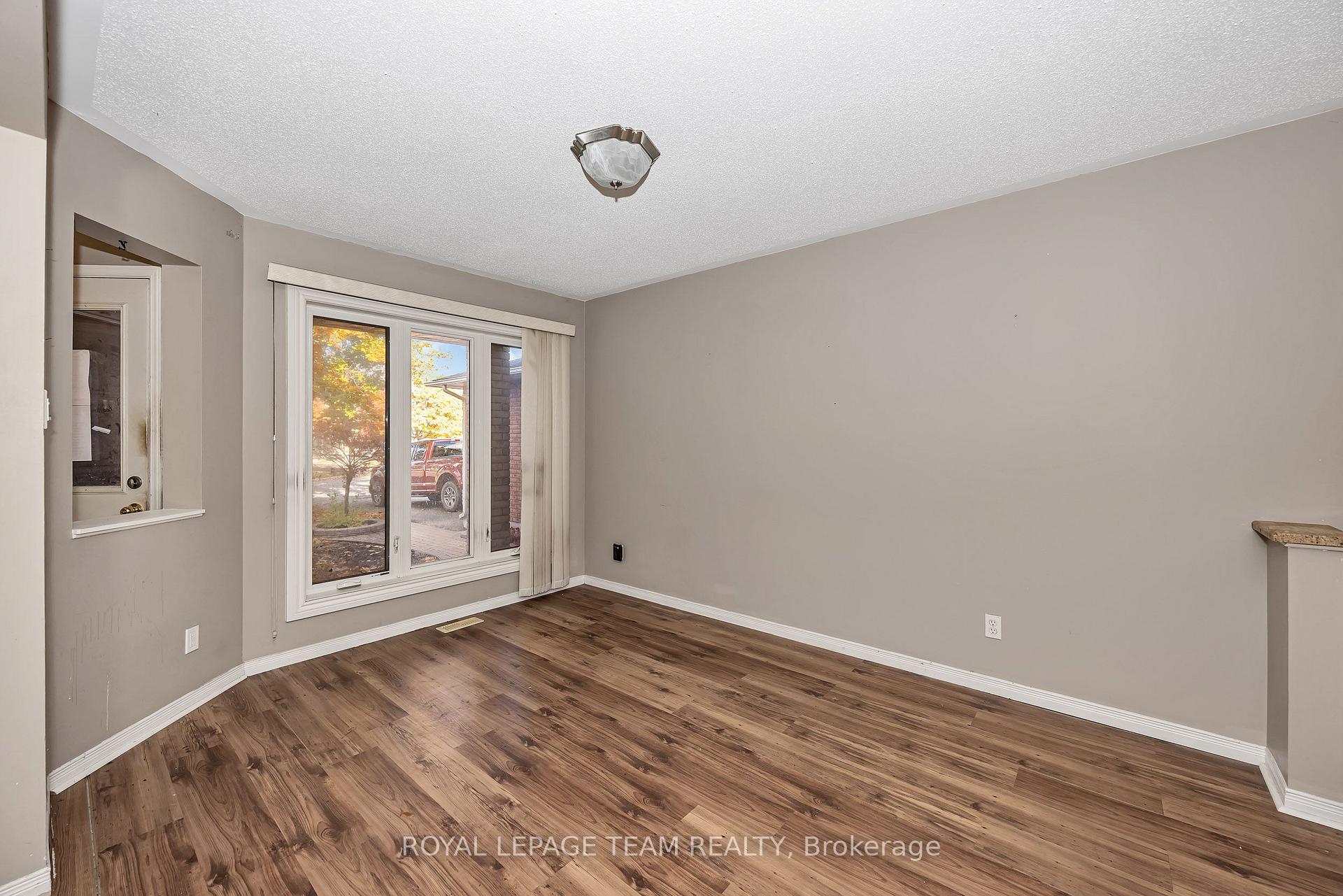 Photo 8 of 769 Nesting Way, Ottawa, Fallingbrook/Gardenway South — HOMEH