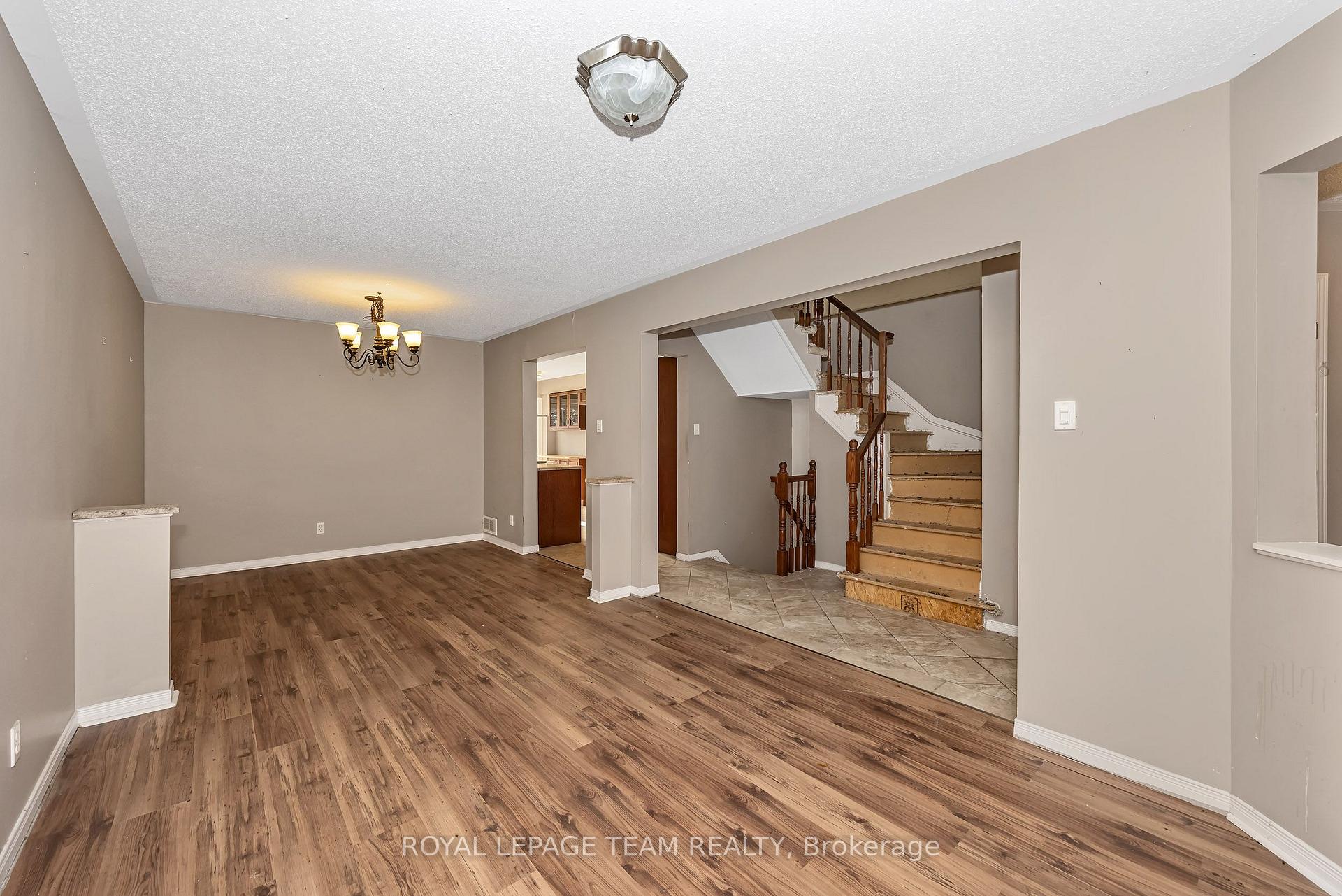Photo 9 of 769 Nesting Way, Ottawa, Fallingbrook/Gardenway South — HOMEH