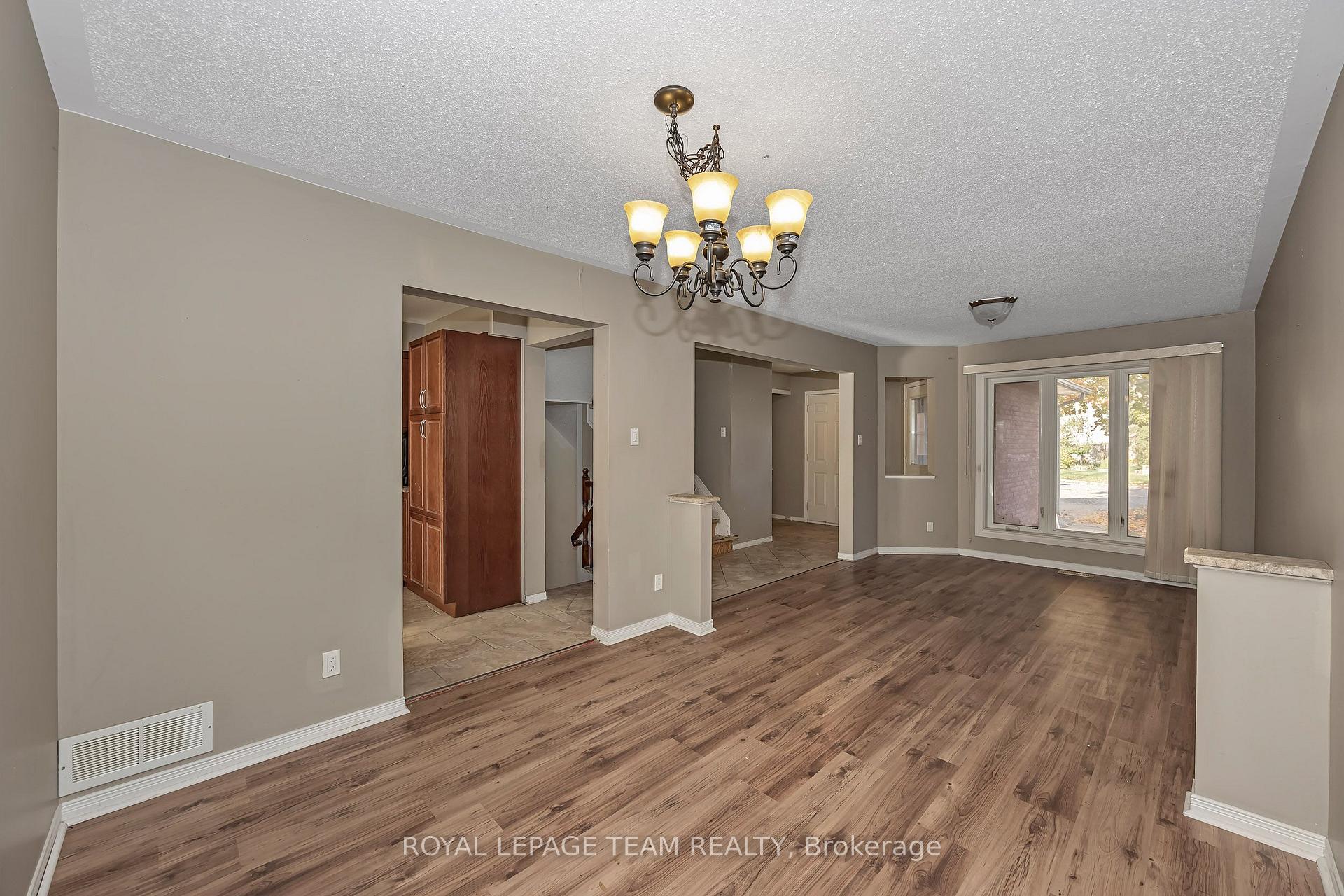 Photo 11 of 769 Nesting Way, Ottawa, Fallingbrook/Gardenway South — HOMEH