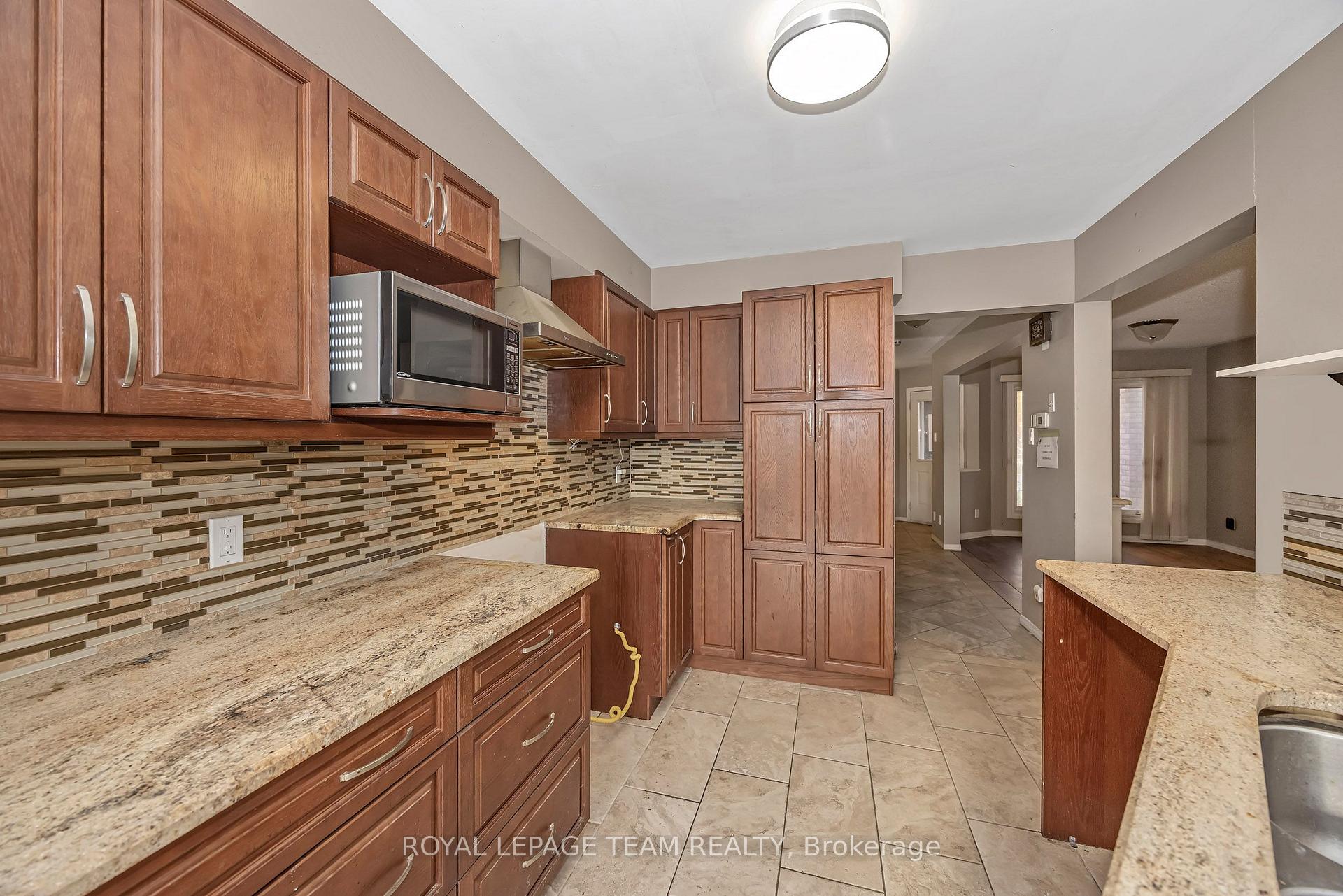 Photo 13 of 769 Nesting Way, Ottawa, Fallingbrook/Gardenway South — HOMEH
