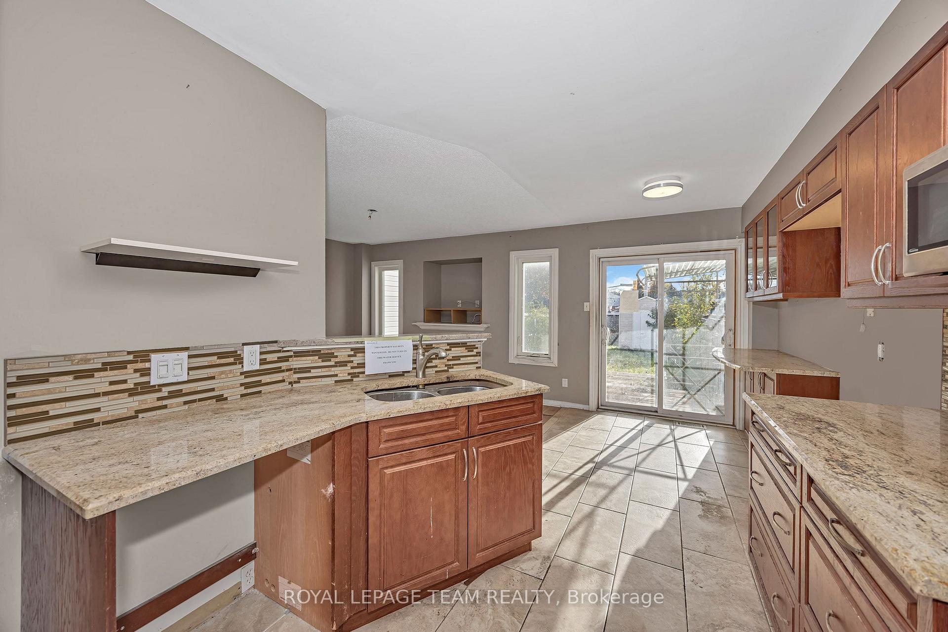 Photo 14 of 769 Nesting Way, Ottawa, Fallingbrook/Gardenway South — HOMEH