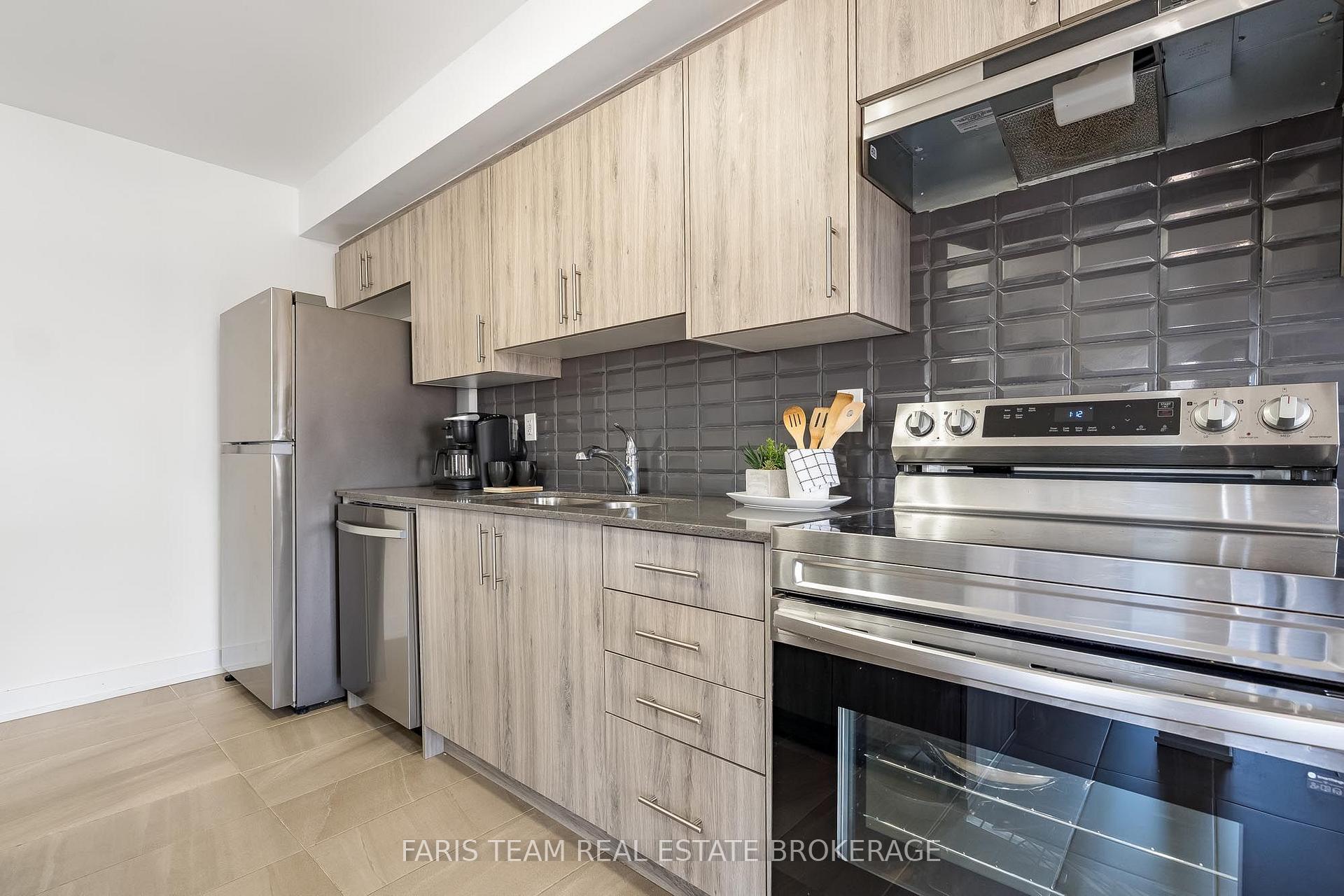 Photo 10 of 38 Silo Mews, Barrie, Rural Barrie Southeast — HOMEH