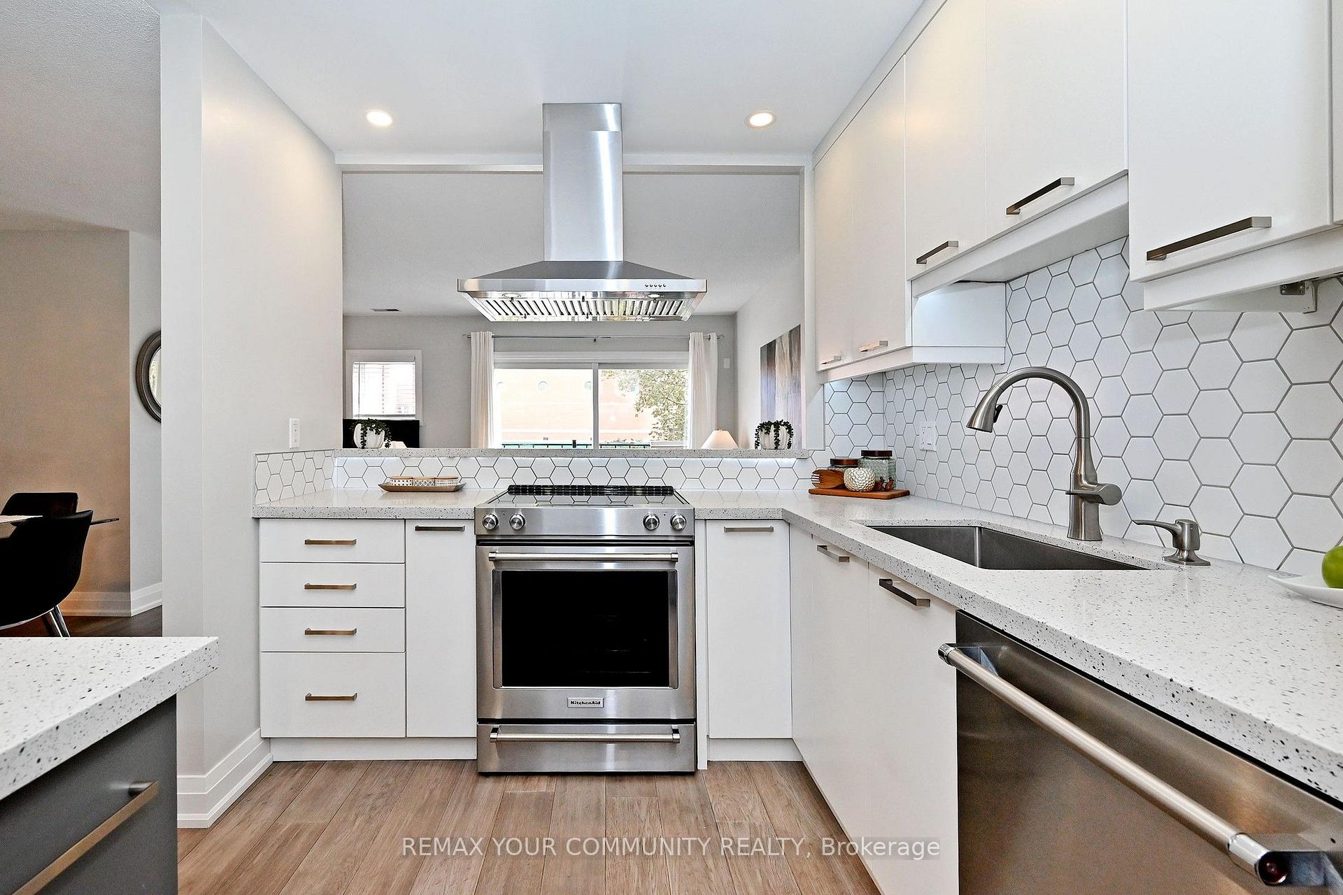 Photo 13 of Unit 805, 1400 The Esplanade N, Pickering, Town Centre — HOMEH