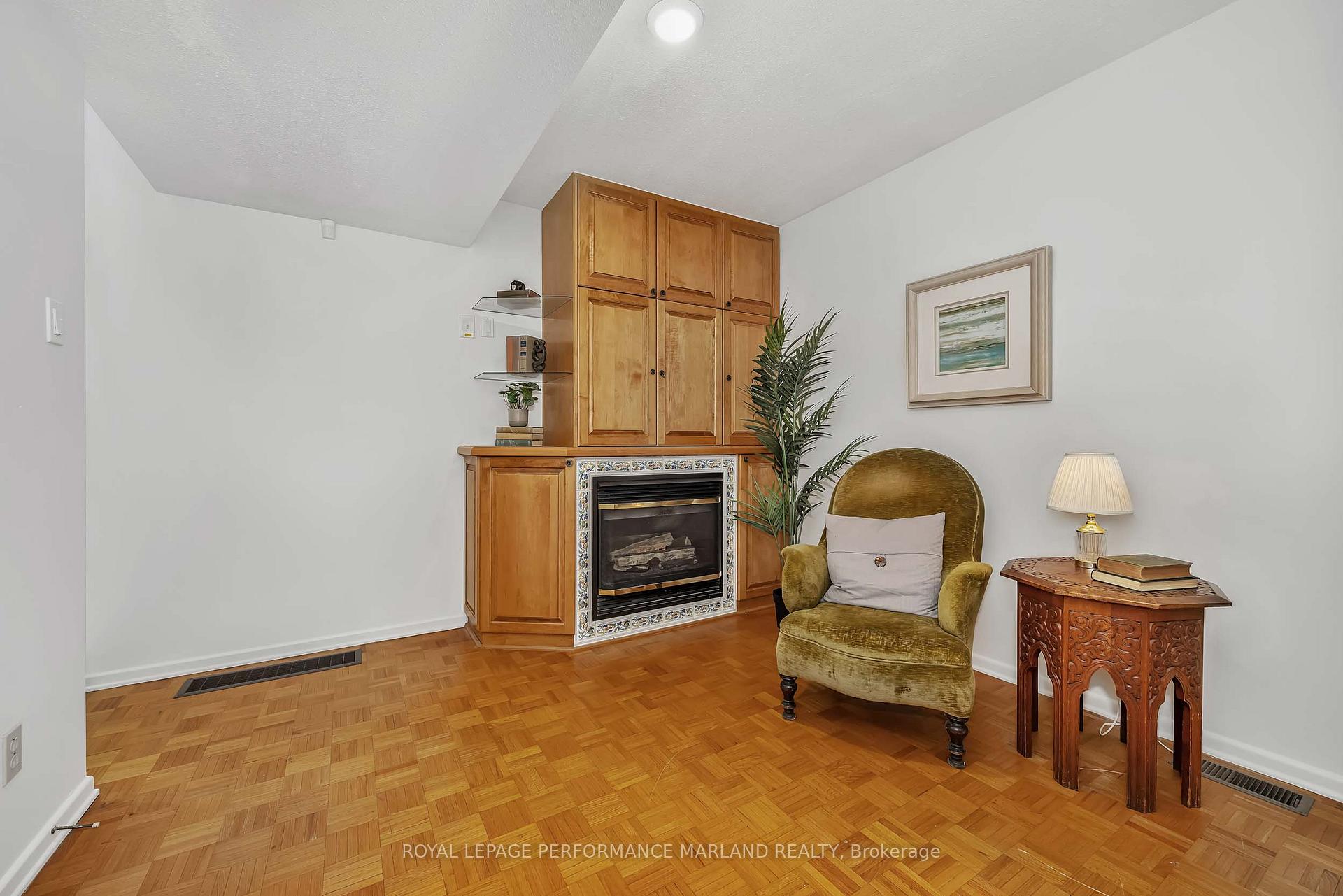 Photo 7 of 31 Aylen Avenue, Ottawa, Woodroffe — HOMEH
