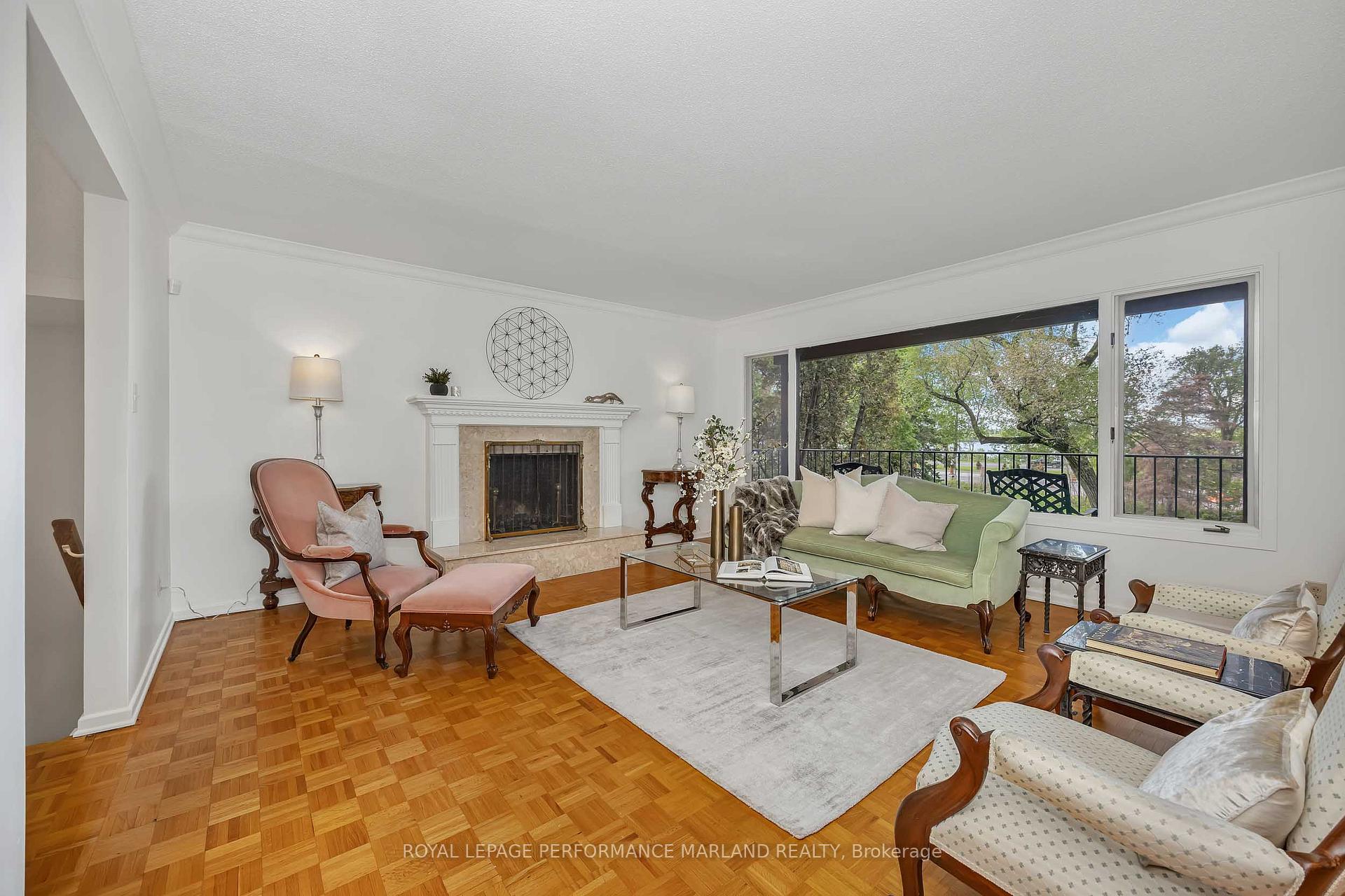 Photo 12 of 31 Aylen Avenue, Ottawa, Woodroffe — HOMEH