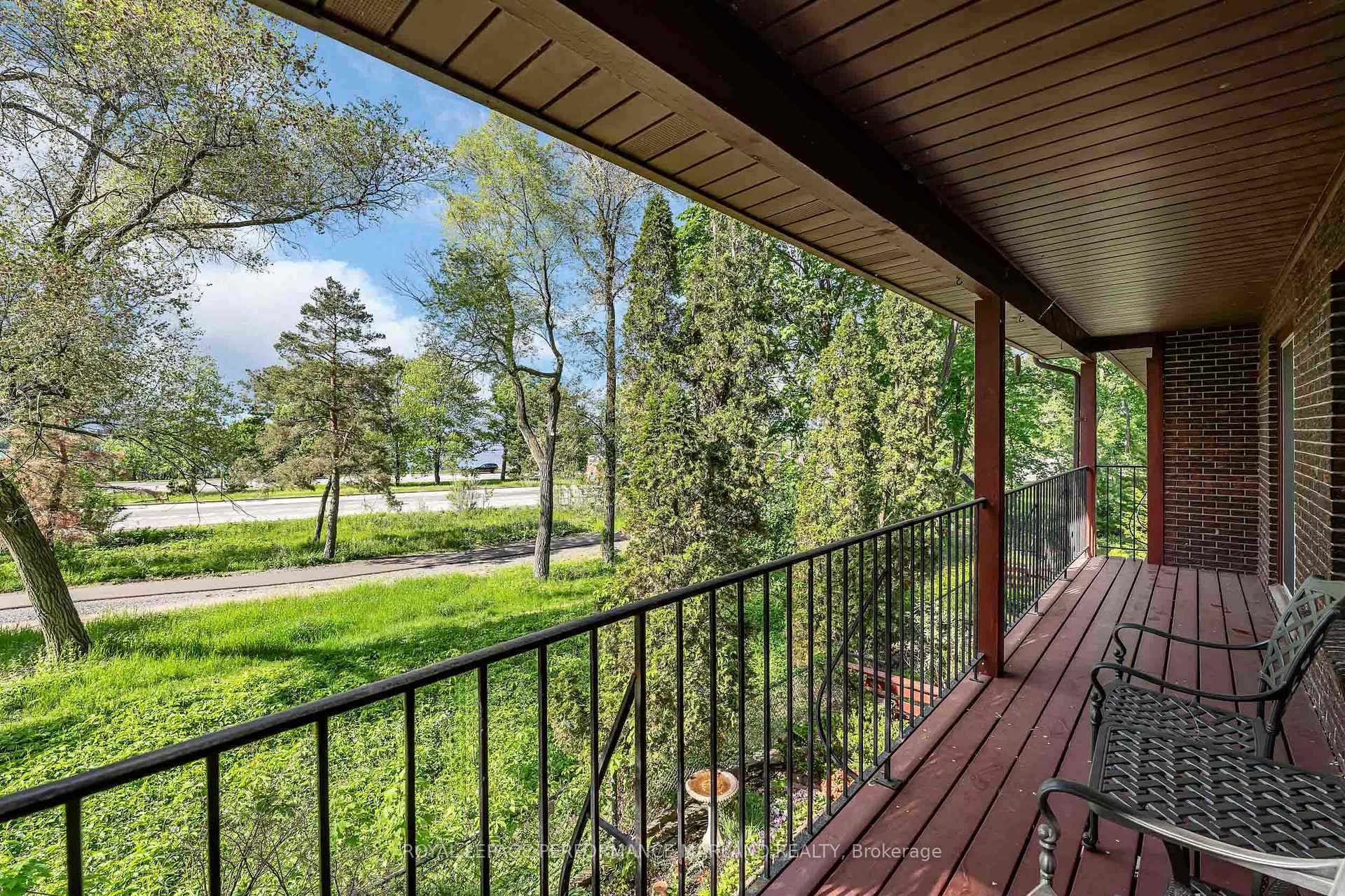 Photo 23 of 31 Aylen Avenue, Ottawa, Woodroffe — HOMEH