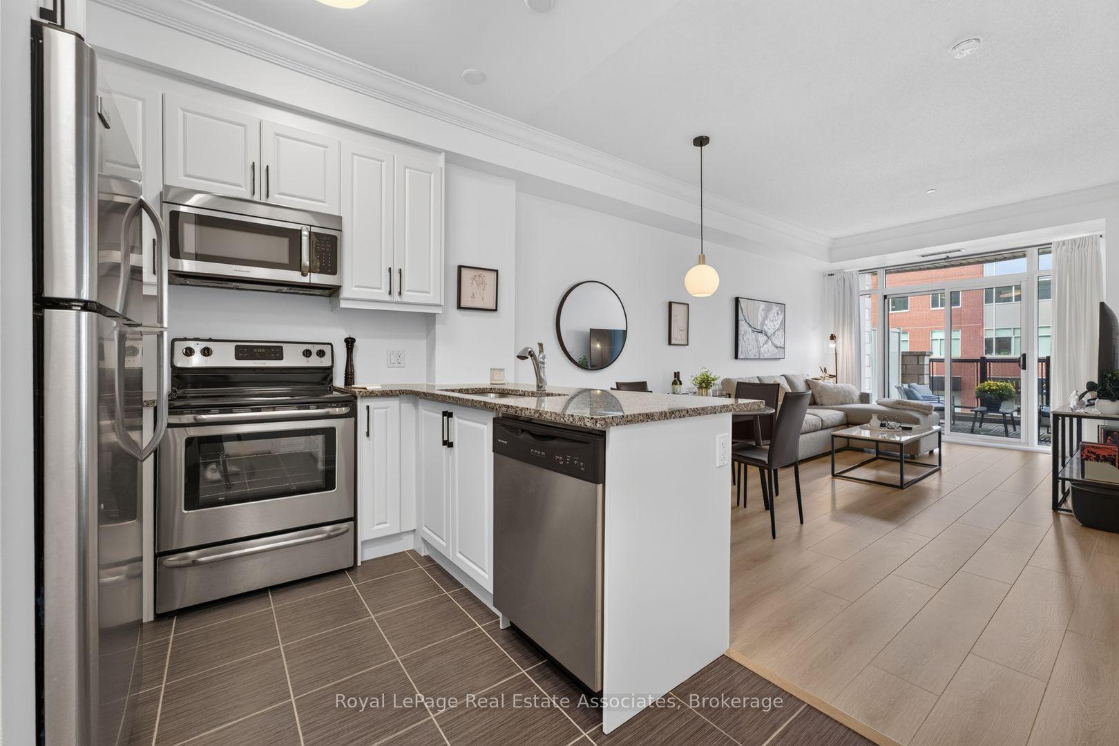 Photo 7 of Unit 214, 216 Oak Park Boulevard, Oakville, River Oaks — HOMEH
