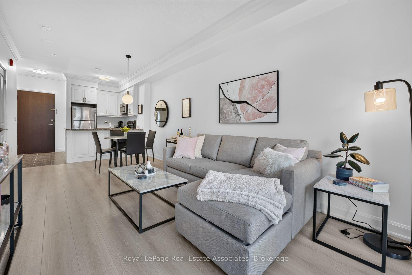 Photo 14 of Unit 214, 216 Oak Park Boulevard, Oakville, River Oaks — HOMEH
