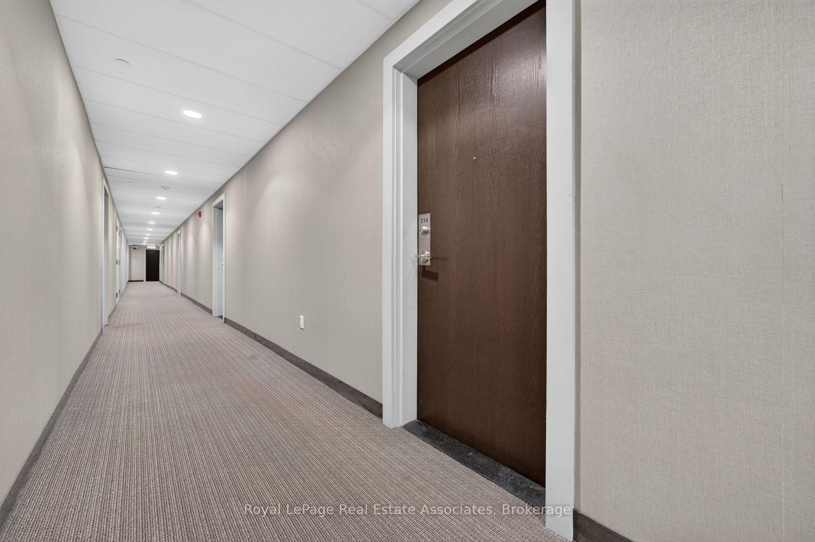 Photo 28 of Unit 214, 216 Oak Park Boulevard, Oakville, River Oaks — HOMEH