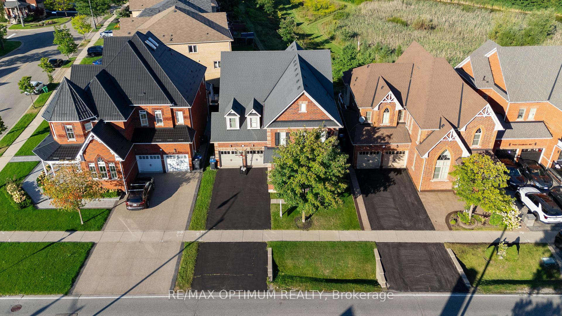 Photo 3 of 9165 Creditview Road, Brampton, Credit Valley — HOMEH