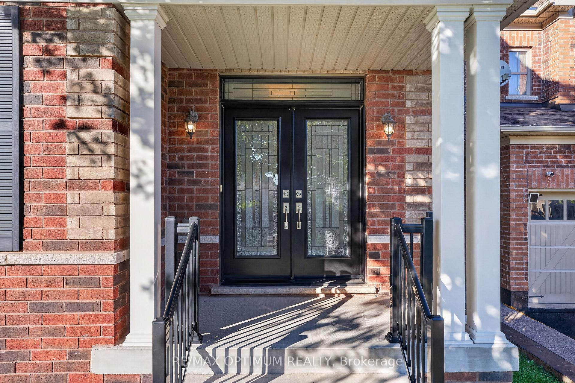 Photo 4 of 9165 Creditview Road, Brampton, Credit Valley — HOMEH