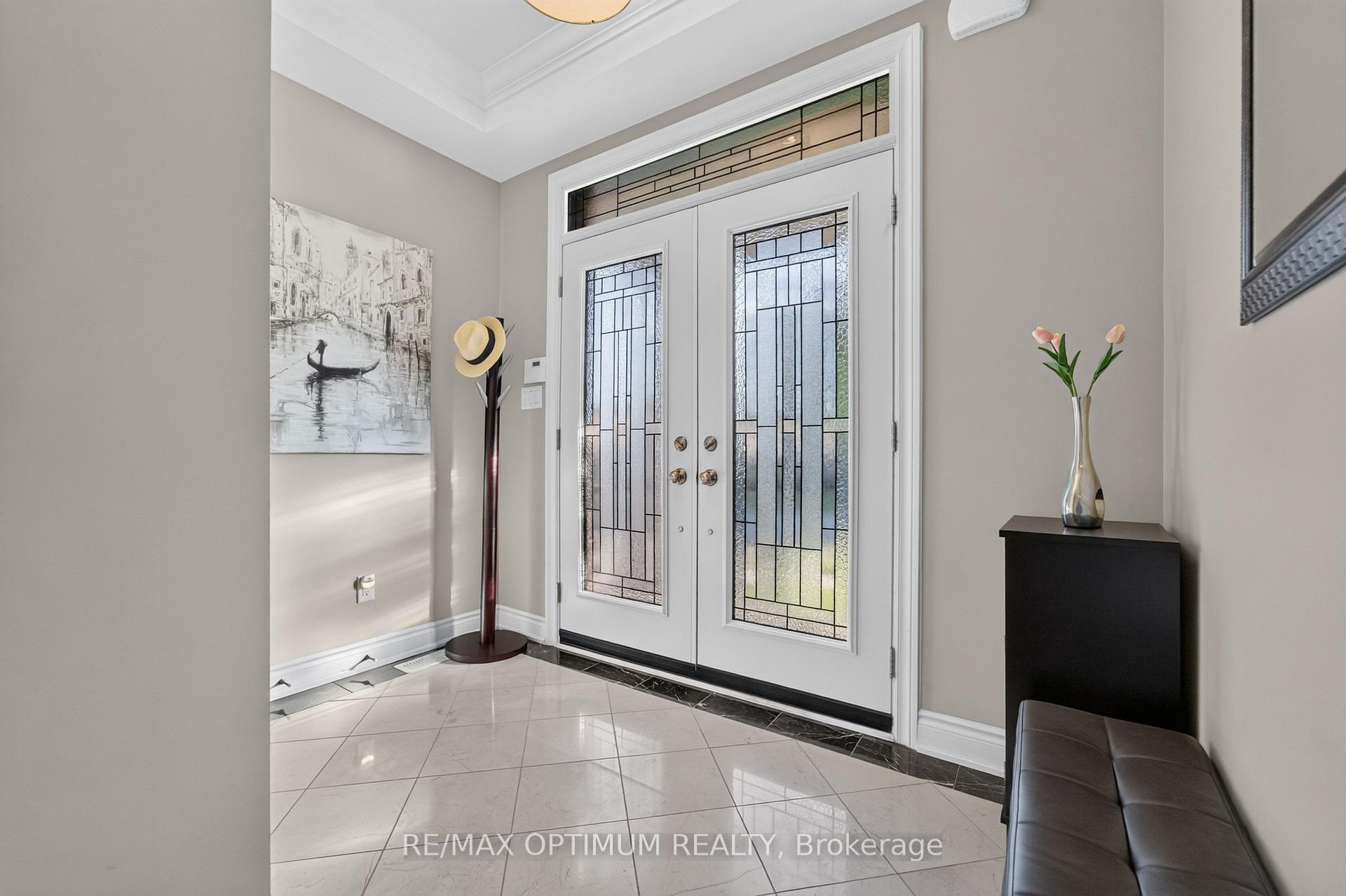 Photo 5 of 9165 Creditview Road, Brampton, Credit Valley — HOMEH