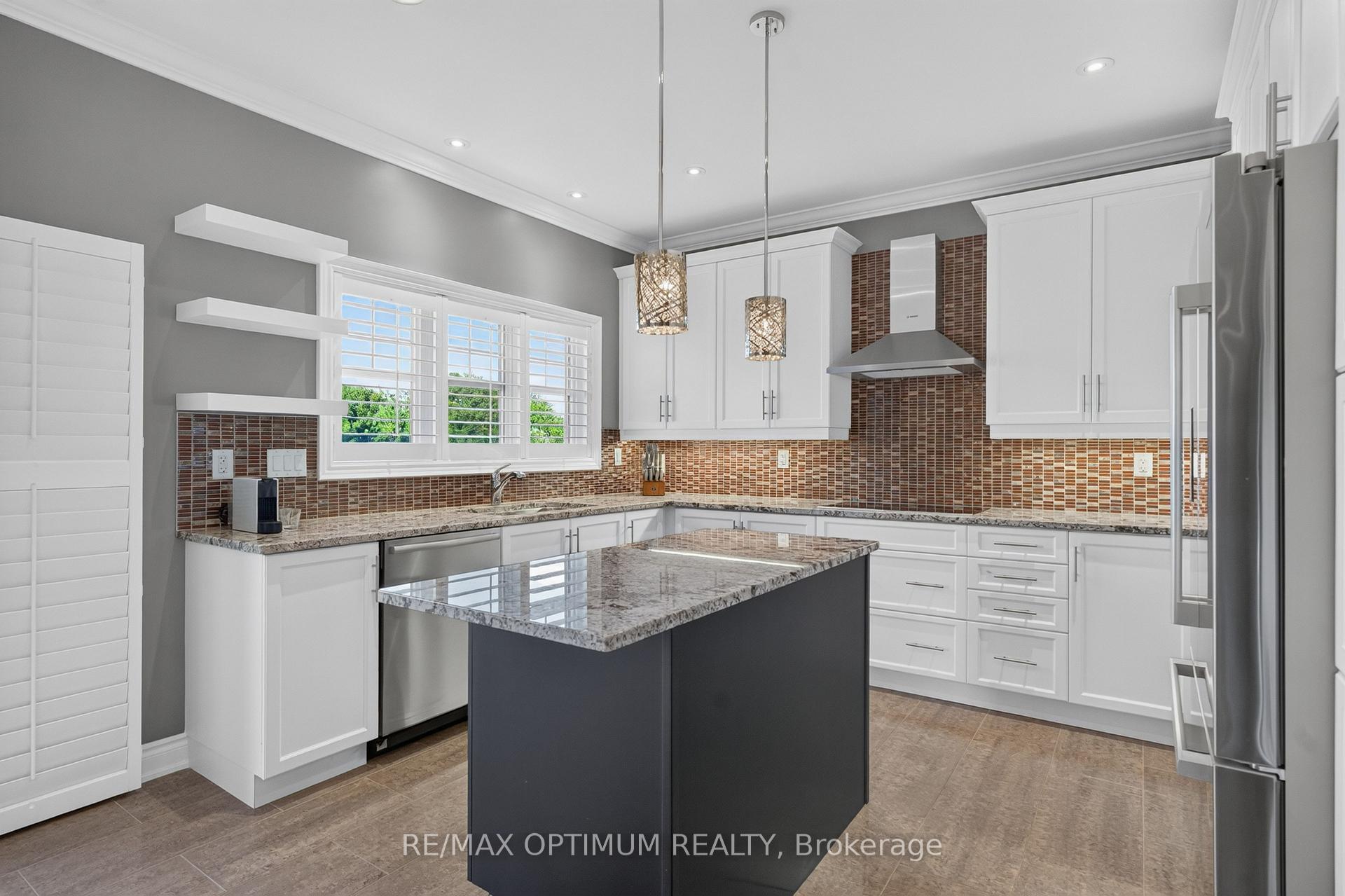 Photo 13 of 9165 Creditview Road, Brampton, Credit Valley — HOMEH