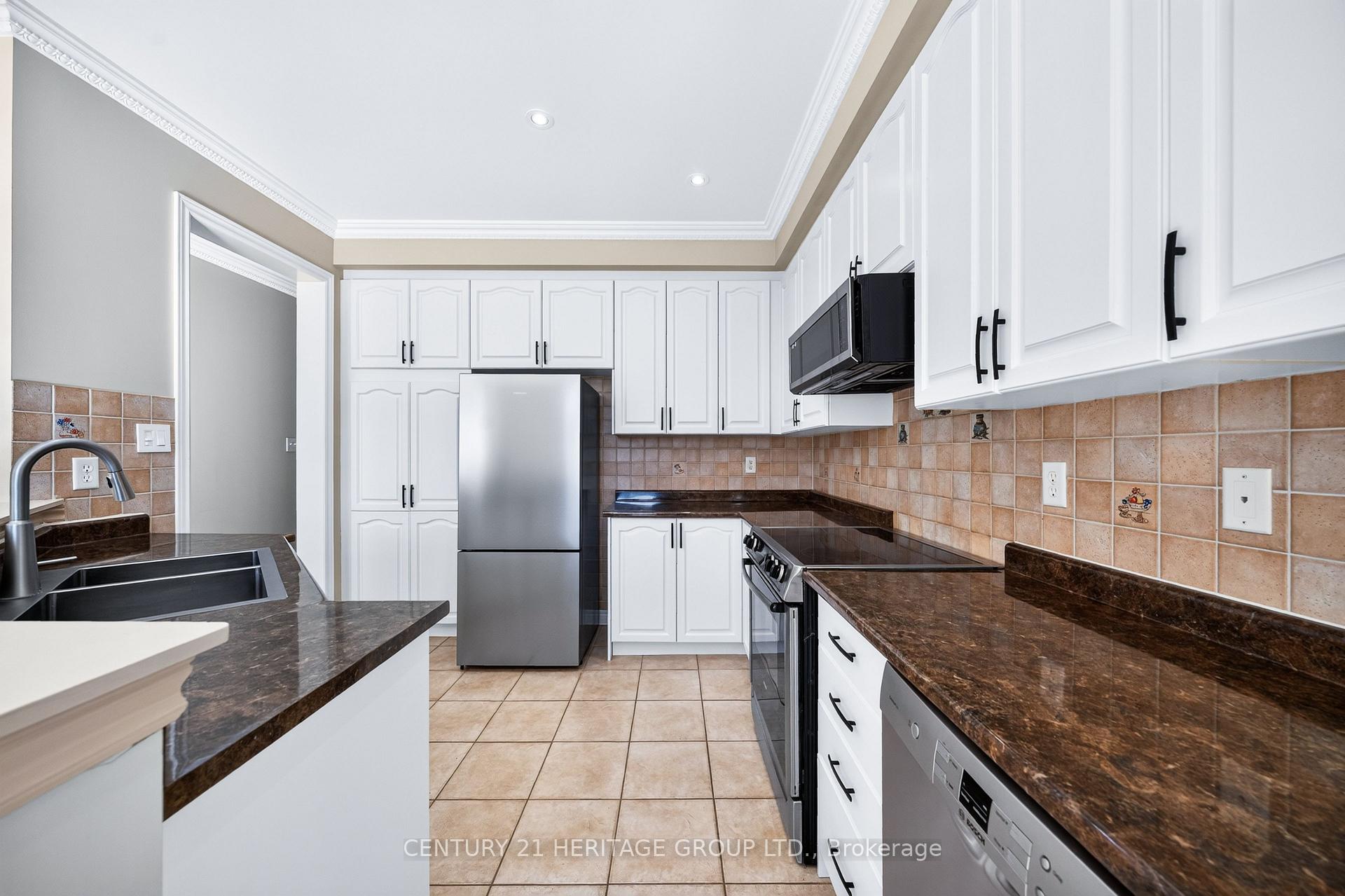 Photo 8 of 87 Turning Leaf Drive, Vaughan, Sonoma Heights — HOMEH