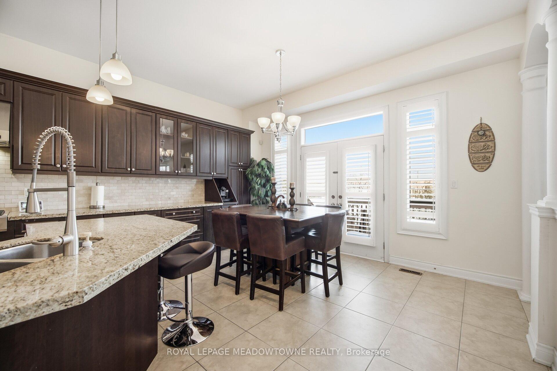 Photo 13 of 5221 Adobe Court, Mississauga, Churchill Meadows — HOMEH