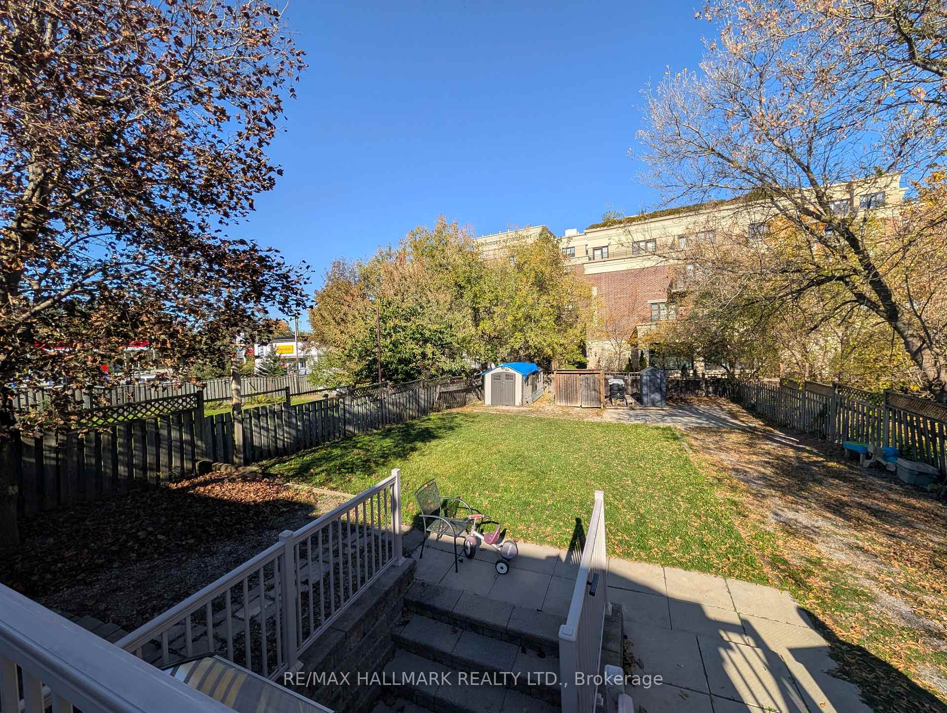 Photo 13 of 28 Lake Avenue, Richmond Hill, Oak Ridges Lake Wilcox — HOMEH