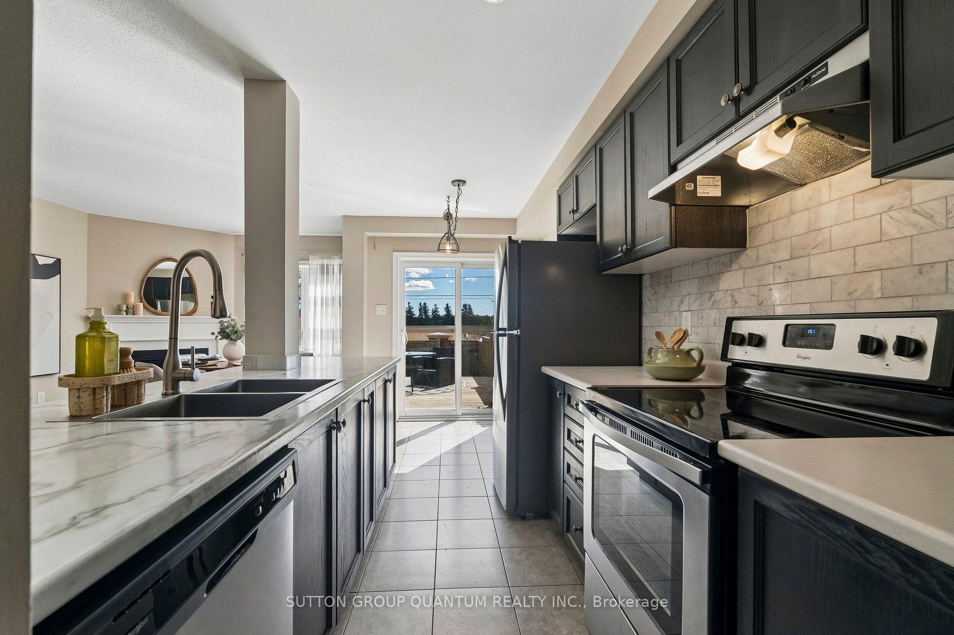 Photo 11 of 26 Robertson Street, Collingwood — HOMEH
