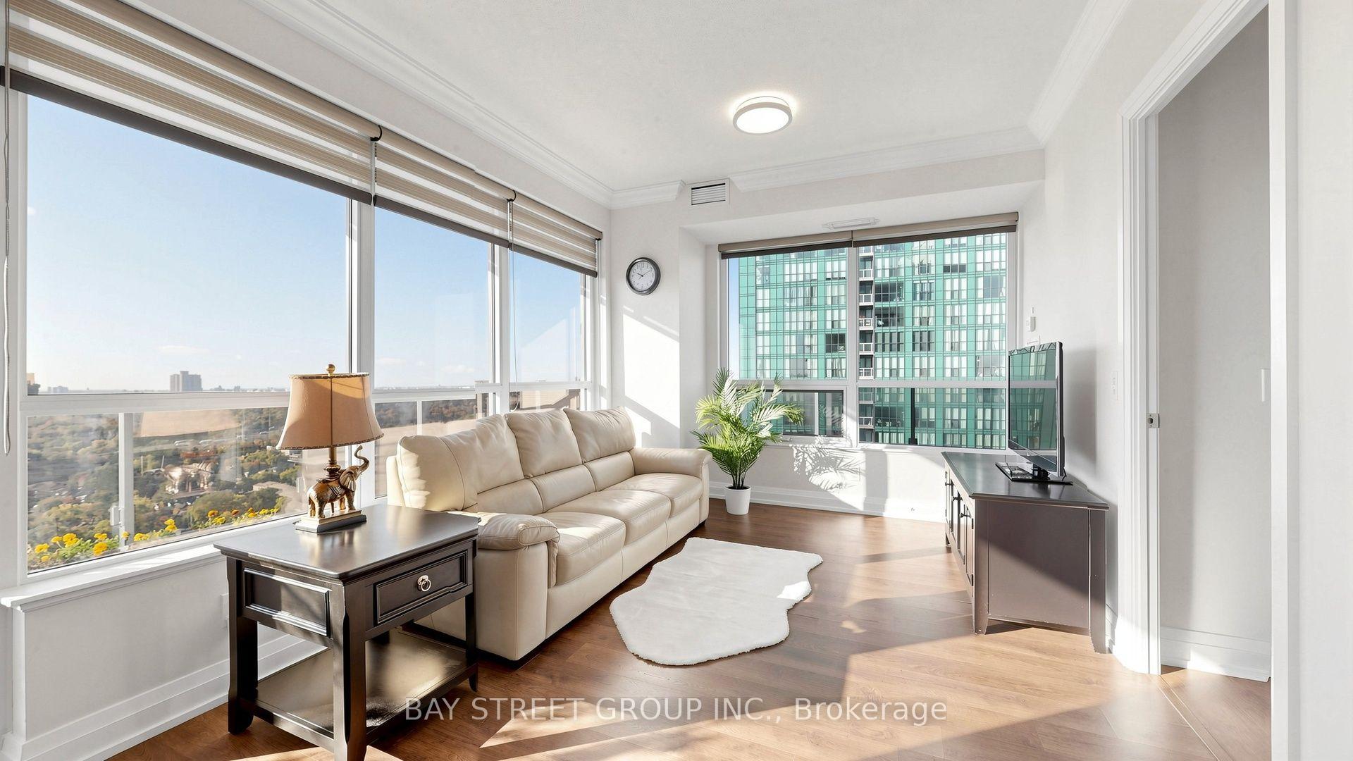 Photo 3 of Unit 3010, 2 Anndale Drive, North York, Willowdale East — HOMEH