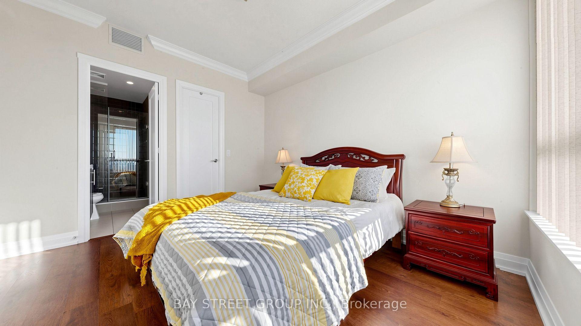 Photo 11 of Unit 3010, 2 Anndale Drive, North York, Willowdale East — HOMEH