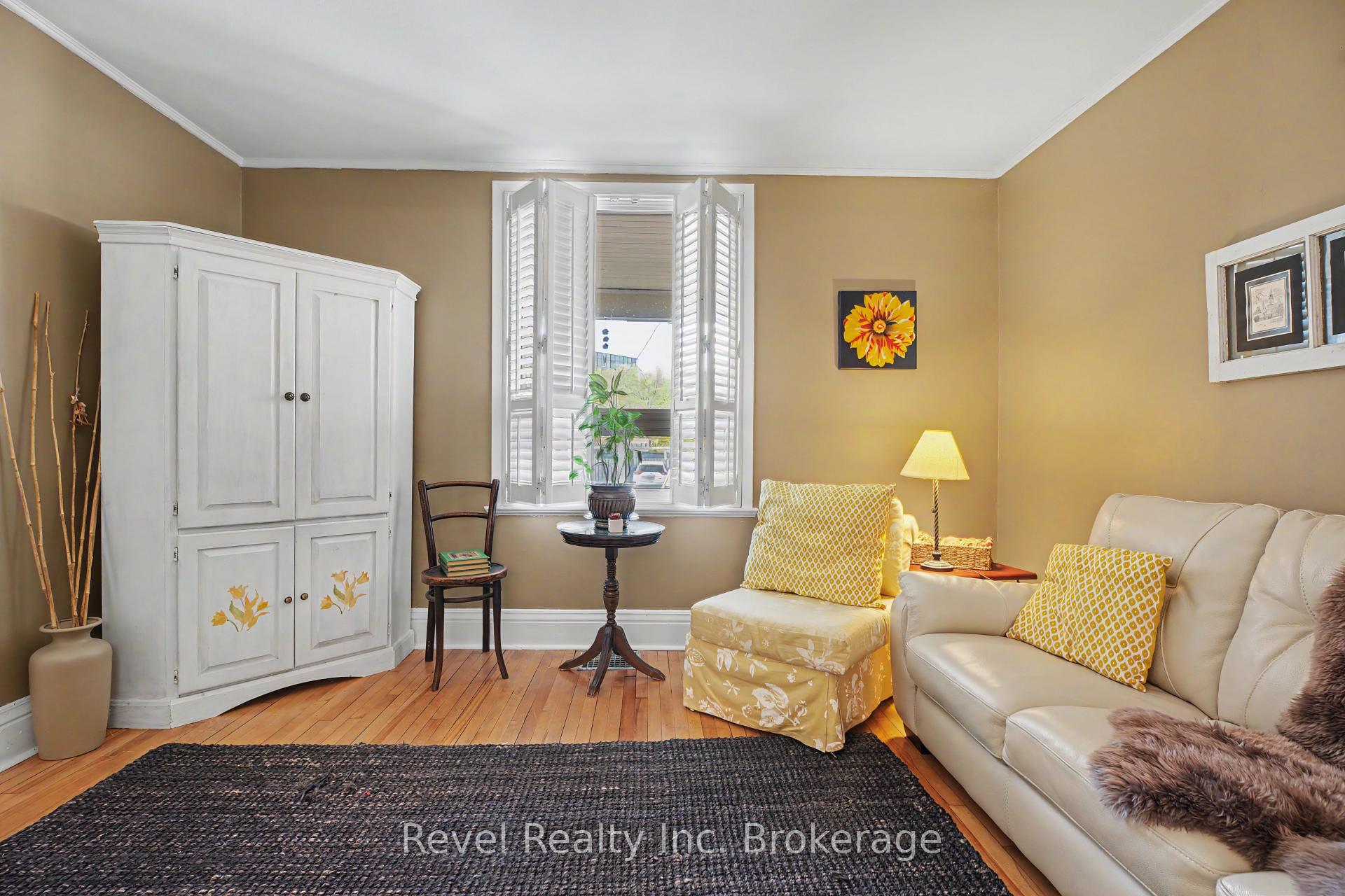 Photo 7 of 220 First Avenue E, North Bay, Central — HOMEH