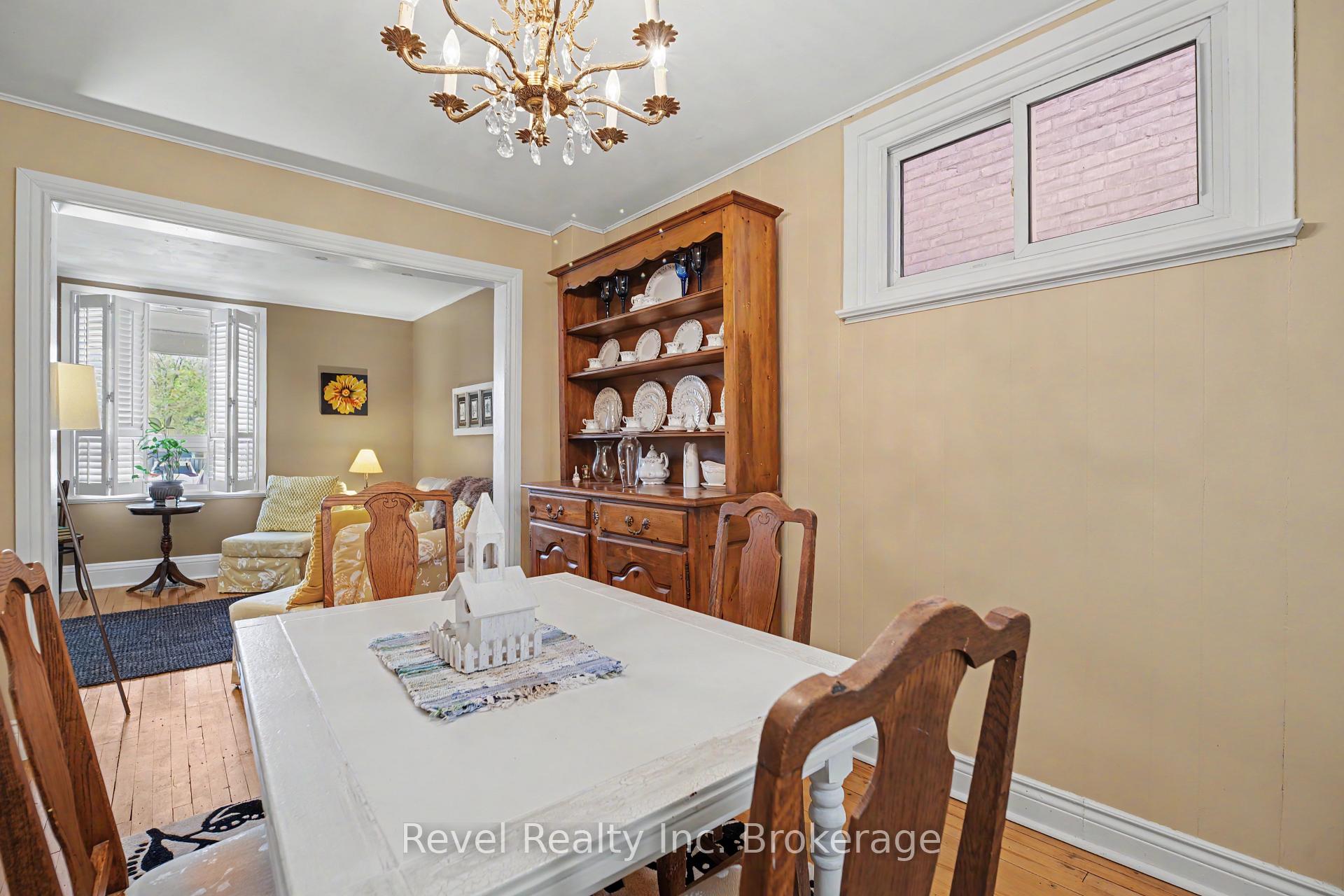 Photo 10 of 220 First Avenue E, North Bay, Central — HOMEH