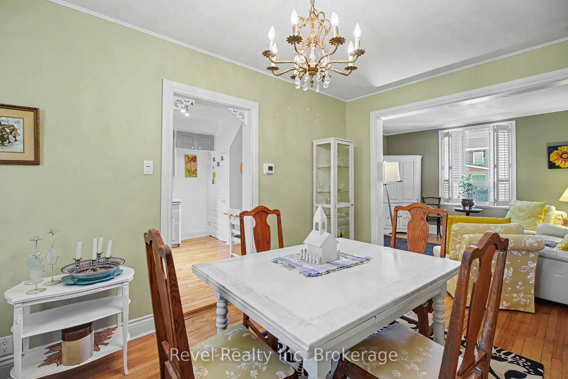 Photo 11 of 220 First Avenue E, North Bay, Central — HOMEH