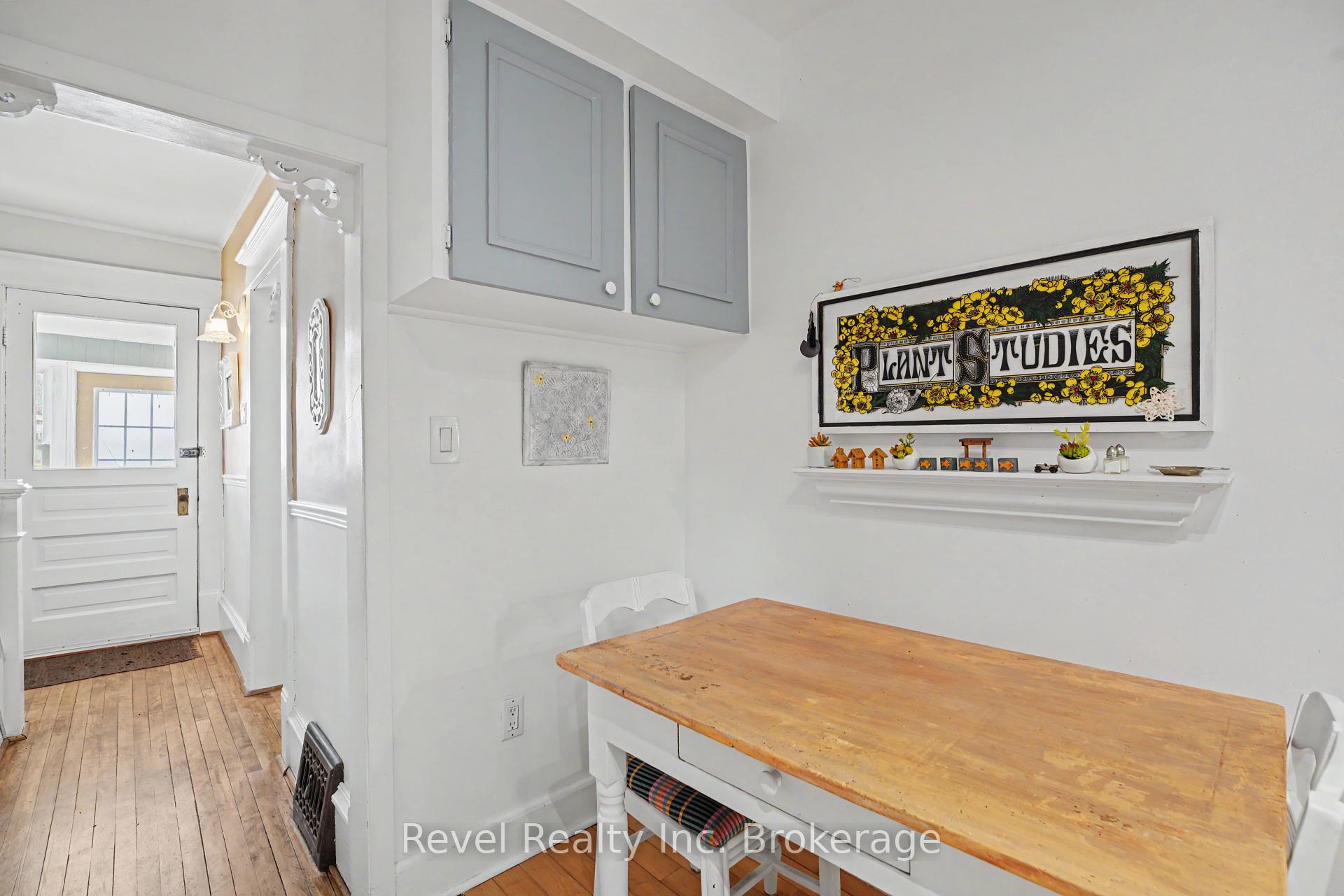 Photo 17 of 220 First Avenue E, North Bay, Central — HOMEH