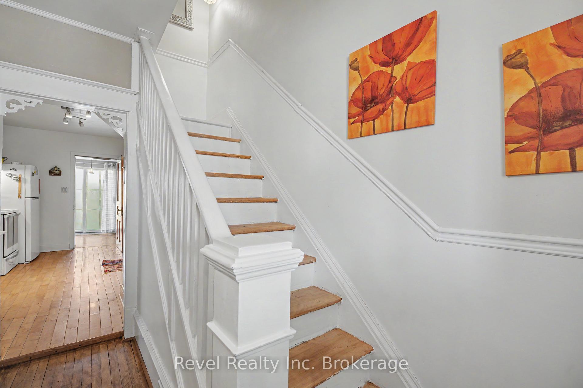 Photo 20 of 220 First Avenue E, North Bay, Central — HOMEH