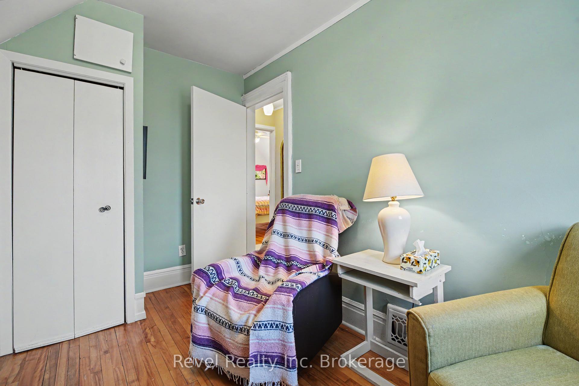 Photo 26 of 220 First Avenue E, North Bay, Central — HOMEH