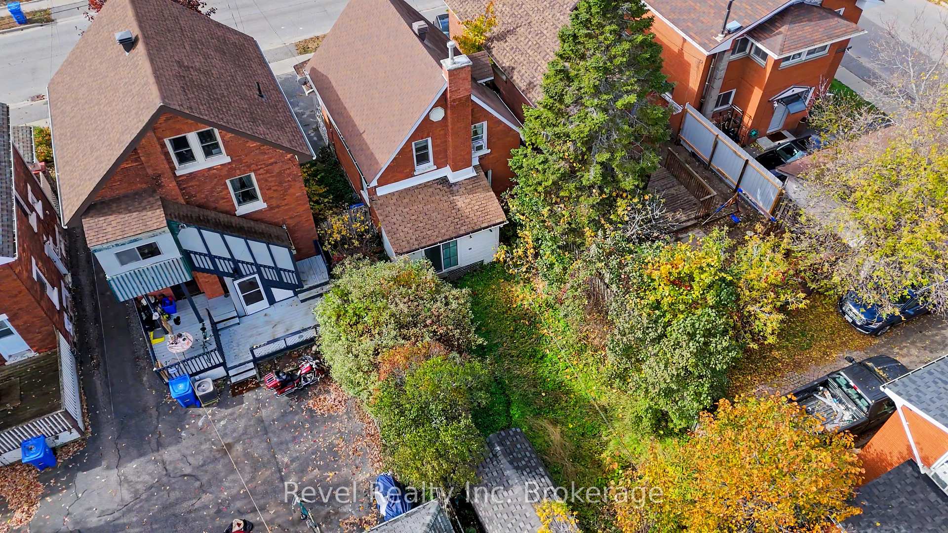 Photo 33 of 220 First Avenue E, North Bay, Central — HOMEH