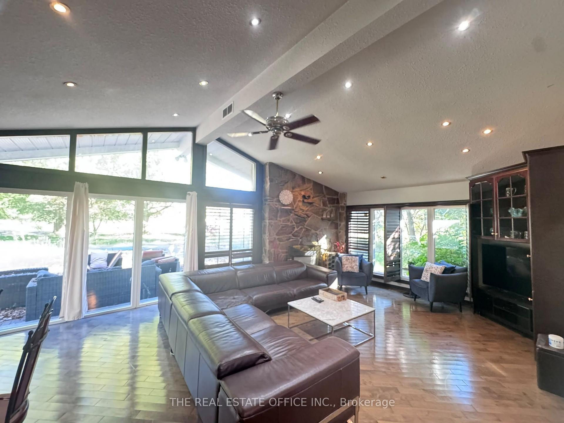Photo 3 of 3812 Garner Road, Niagara Falls, Beaverdams — HOMEH